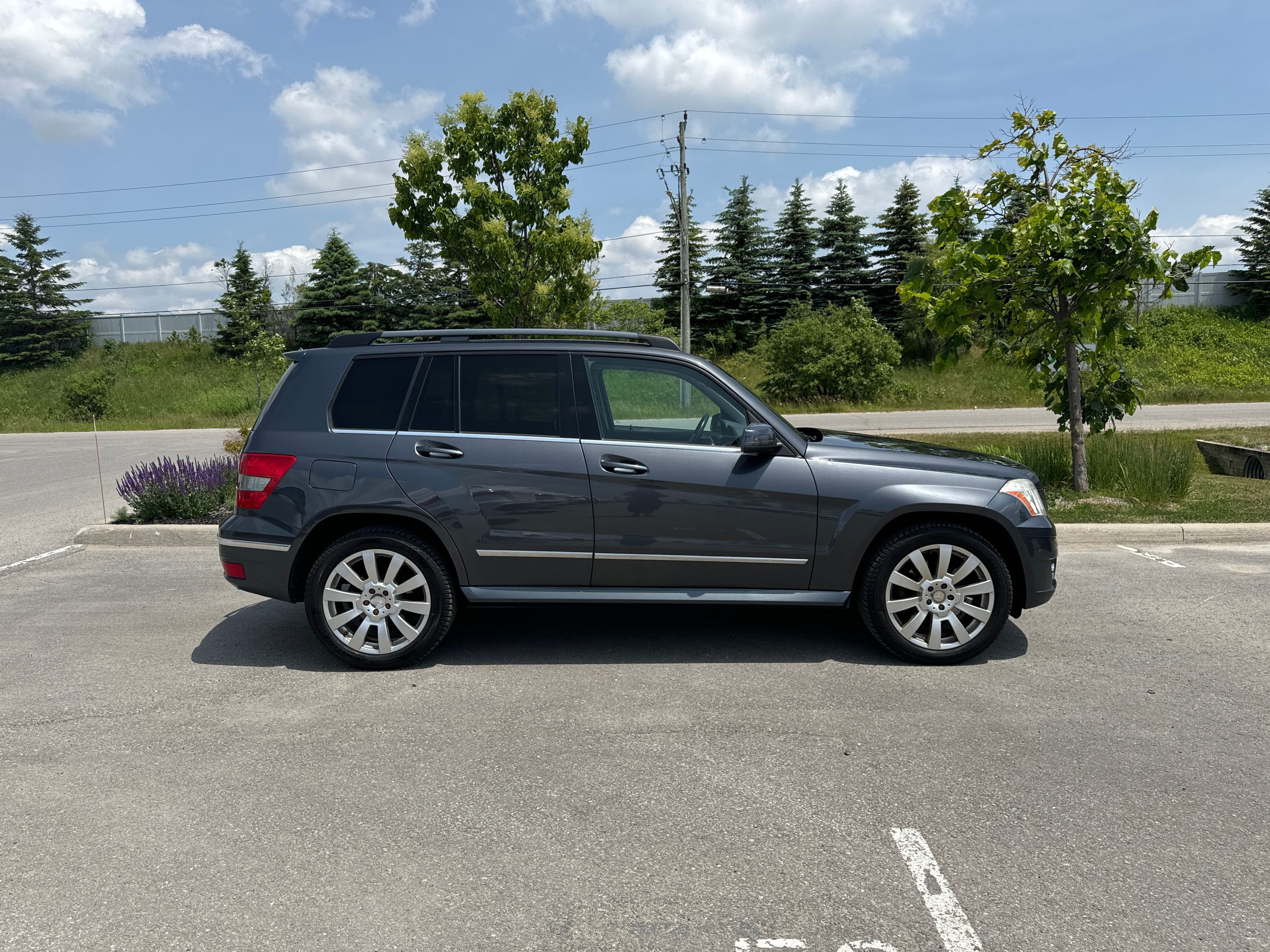 2010 Mercedes-Benz GLK350 in Barrie, Ontario