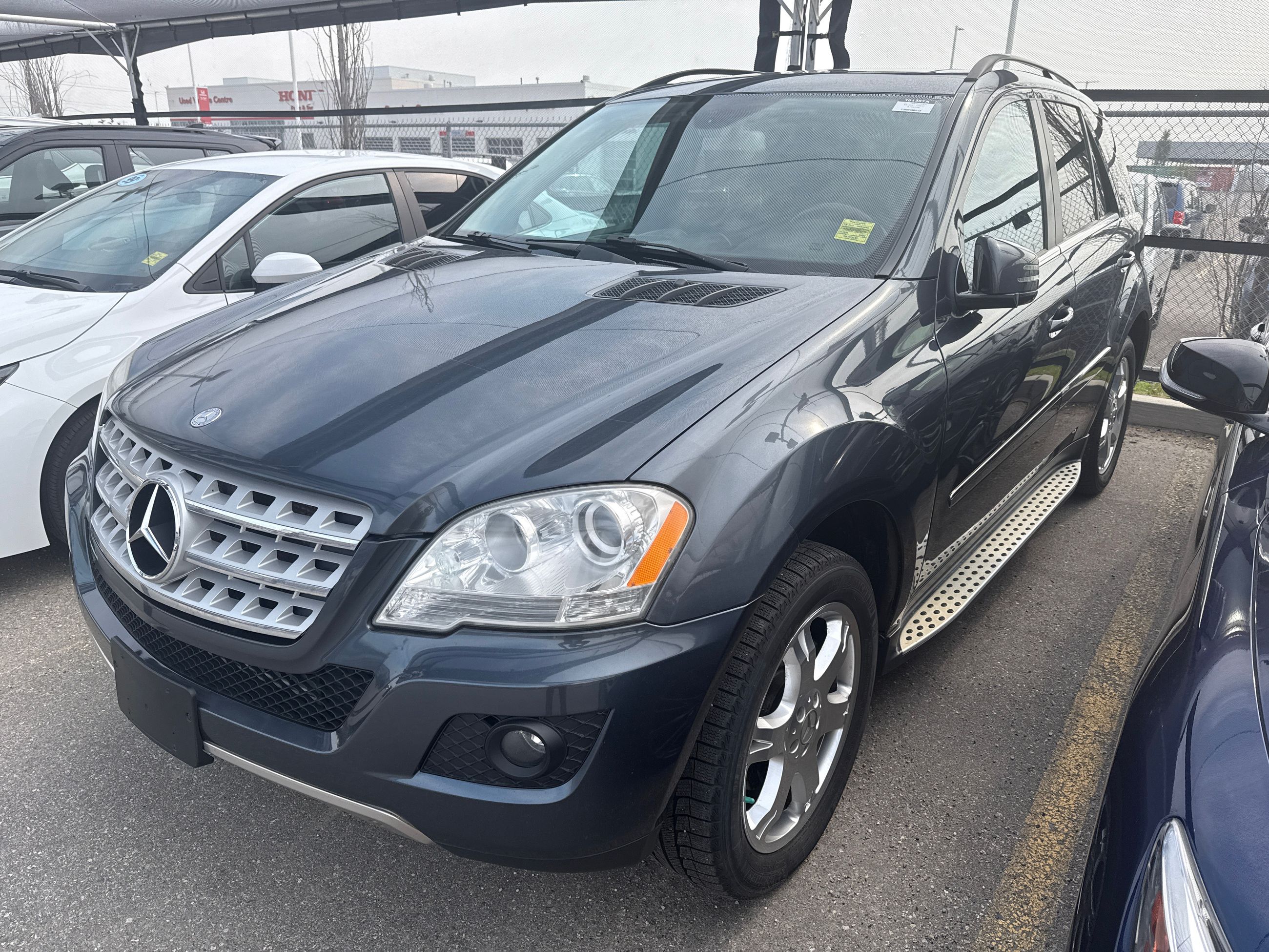2011 Mercedes-Benz ML350 in Calgary, Alberta