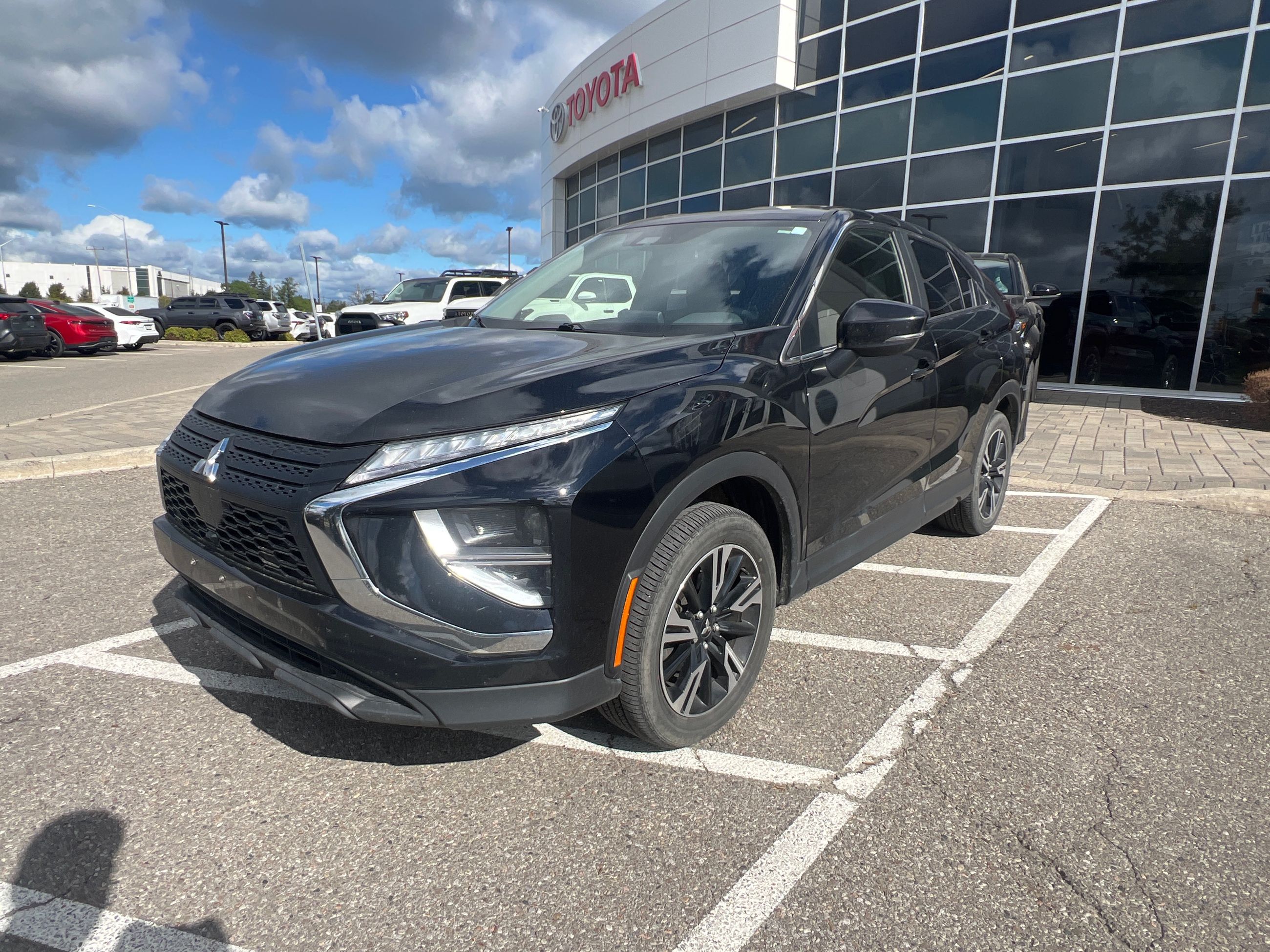 Mitsubishi ECLIPSE CROSS  2023 à Bolton, Ontario