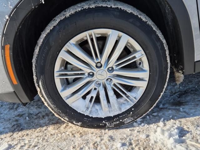 2024 Mitsubishi Outlander Plug-In Hybrid in Regina, Saskatchewan