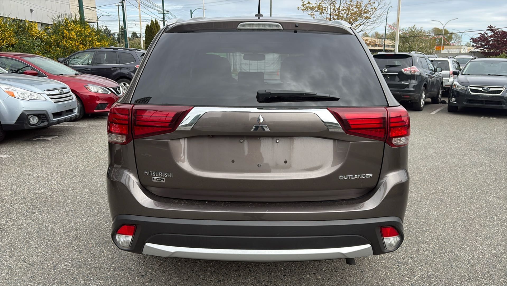 2016  Outlander