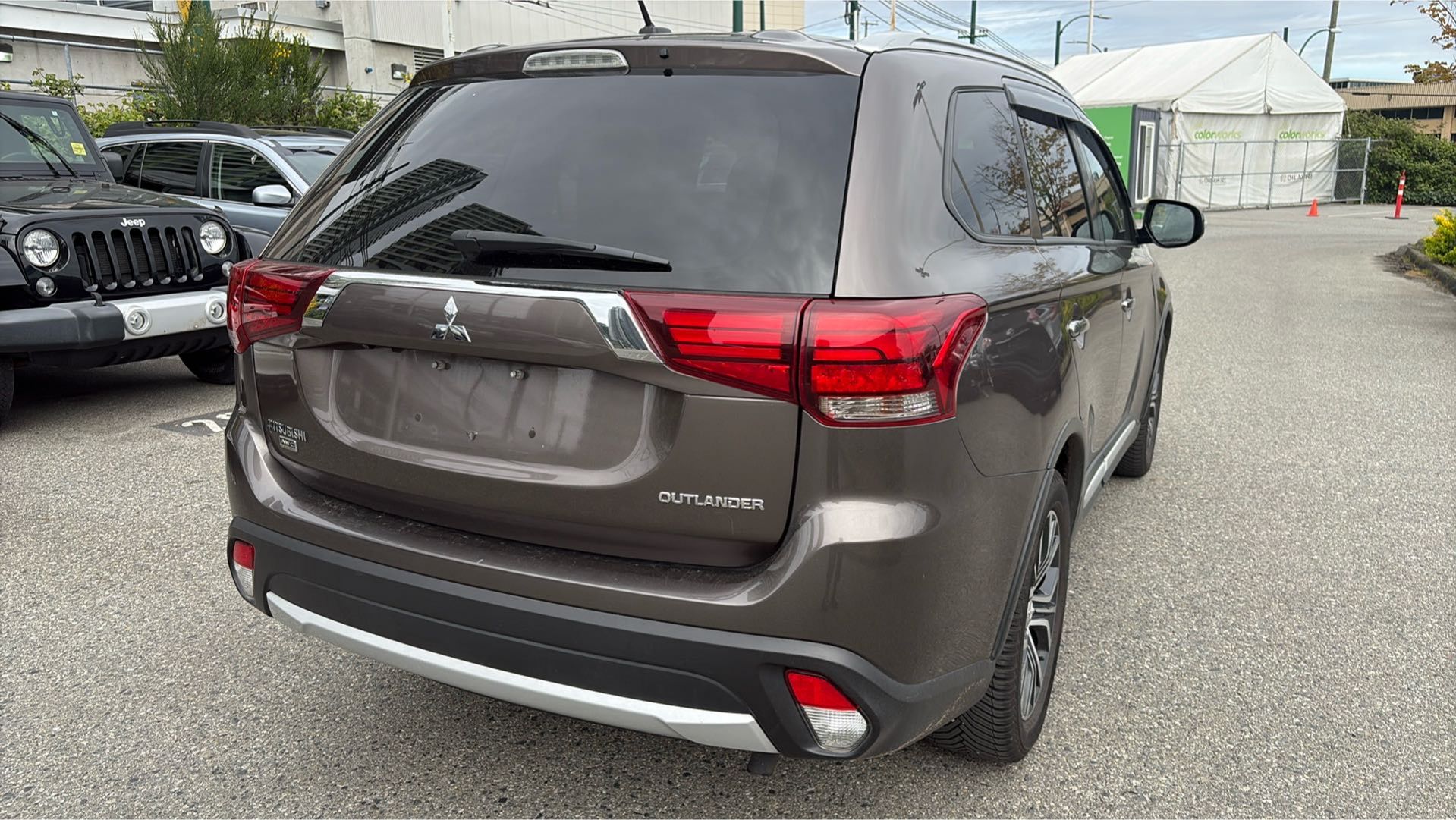 2016  Outlander