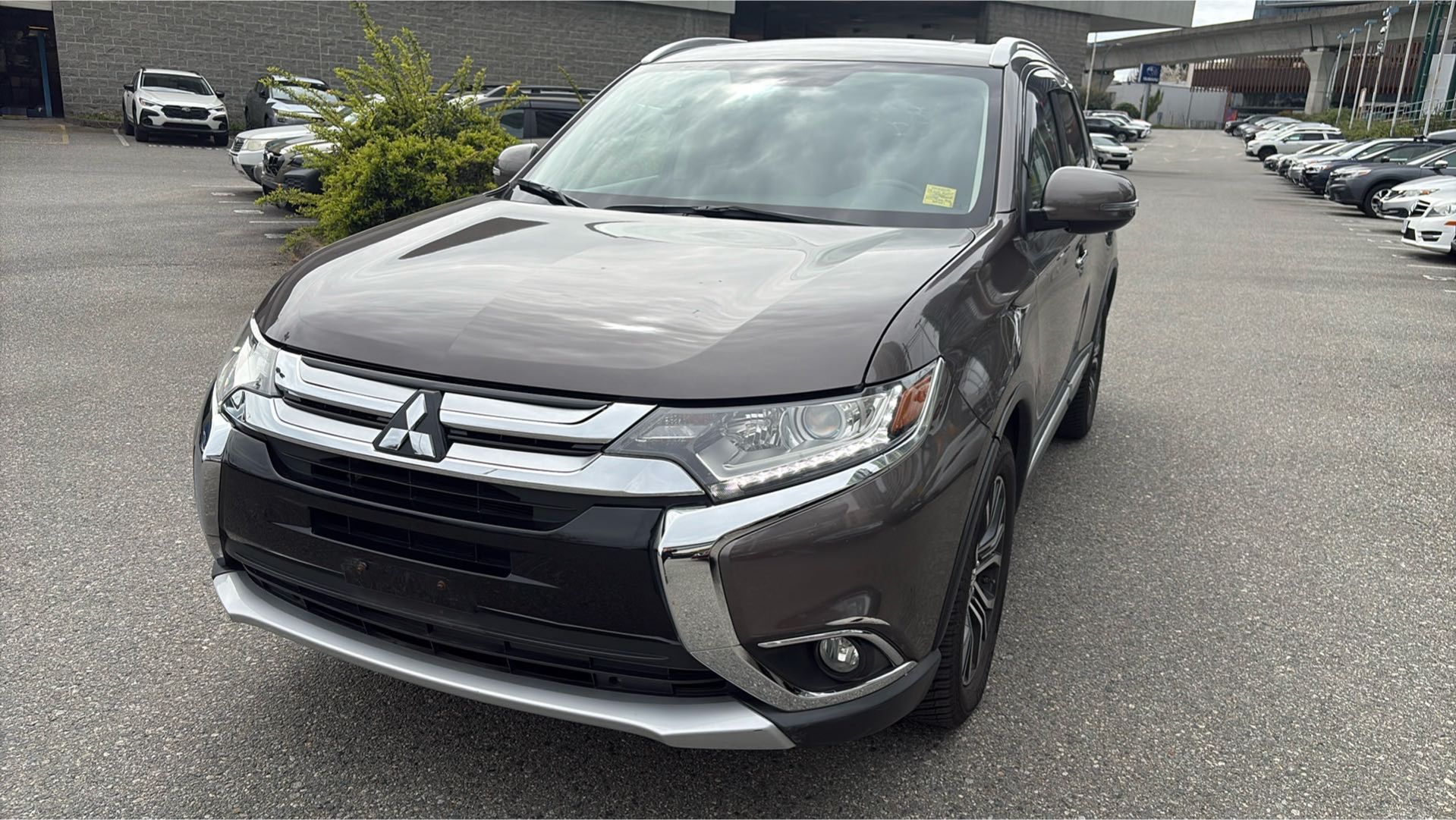 2016  Outlander