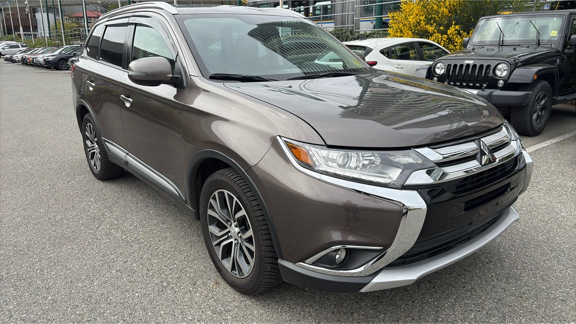 2016  Outlander