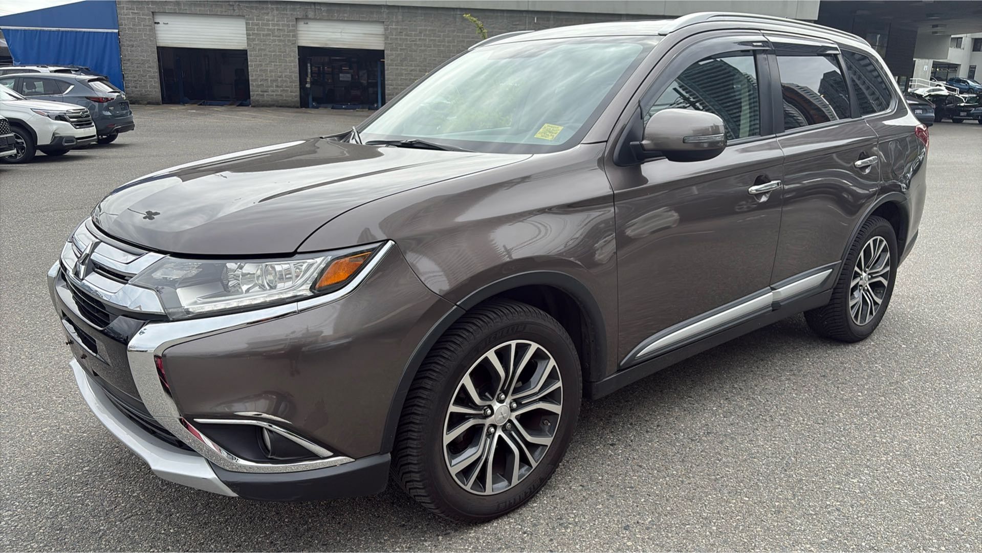 2016  Outlander
