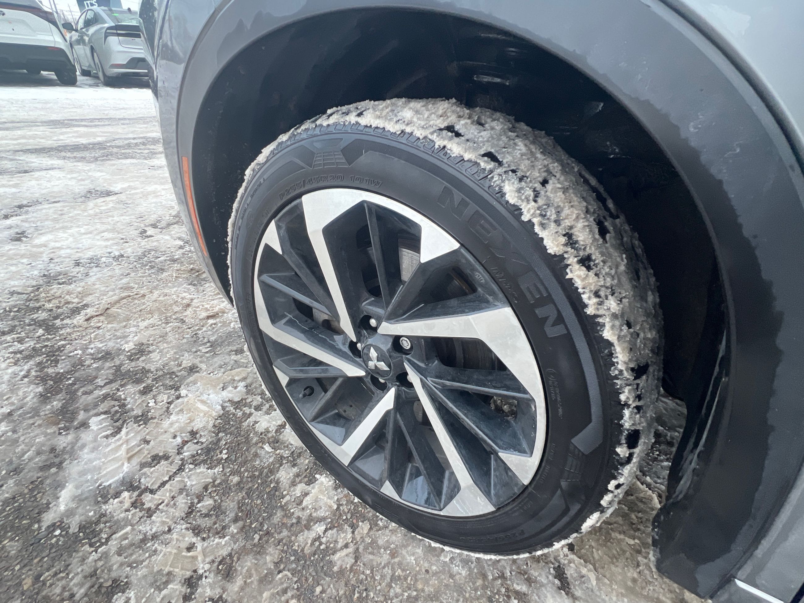 2023 Mitsubishi Outlander