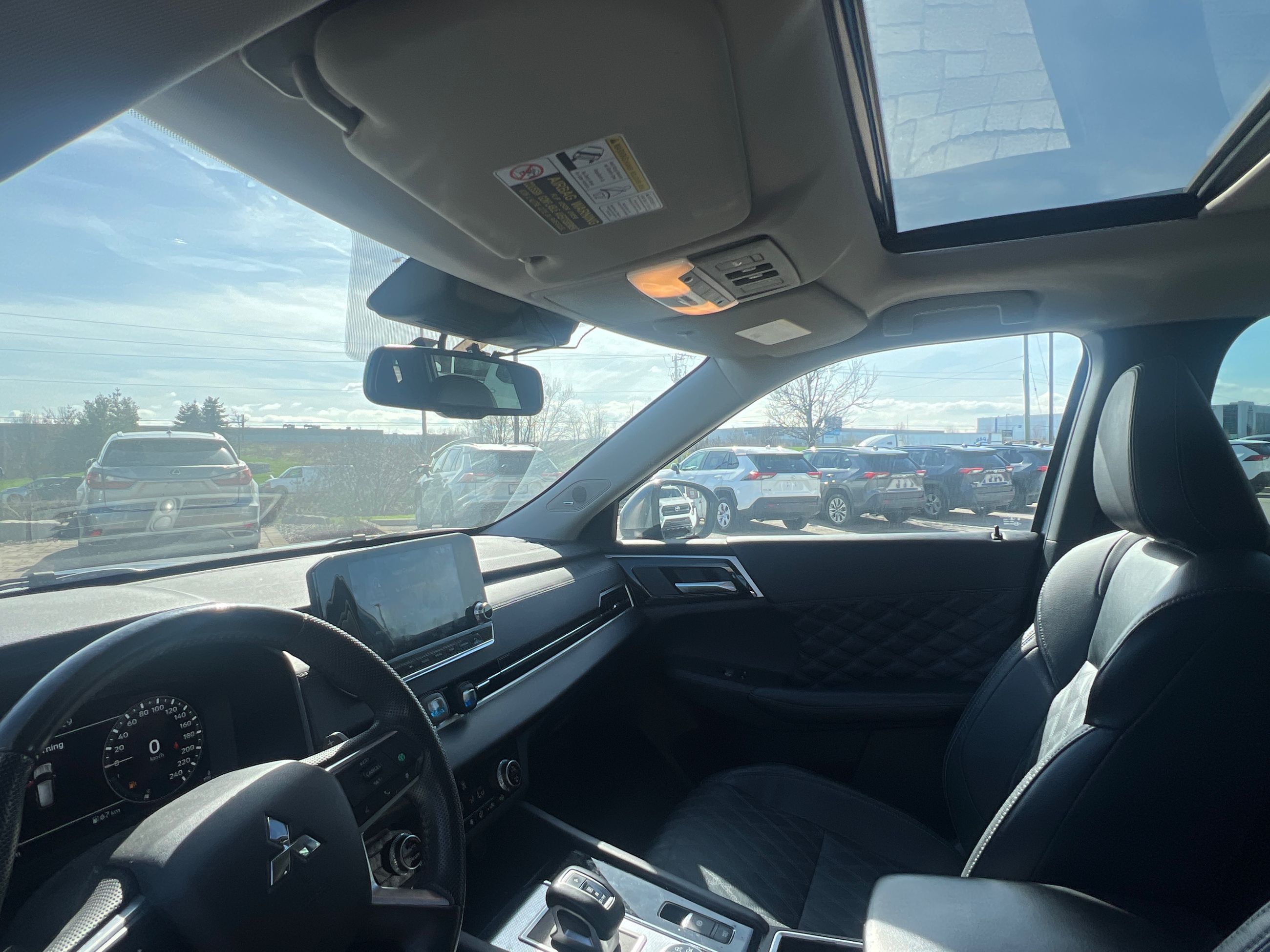 2023 Mitsubishi Outlander in Bolton, Ontario