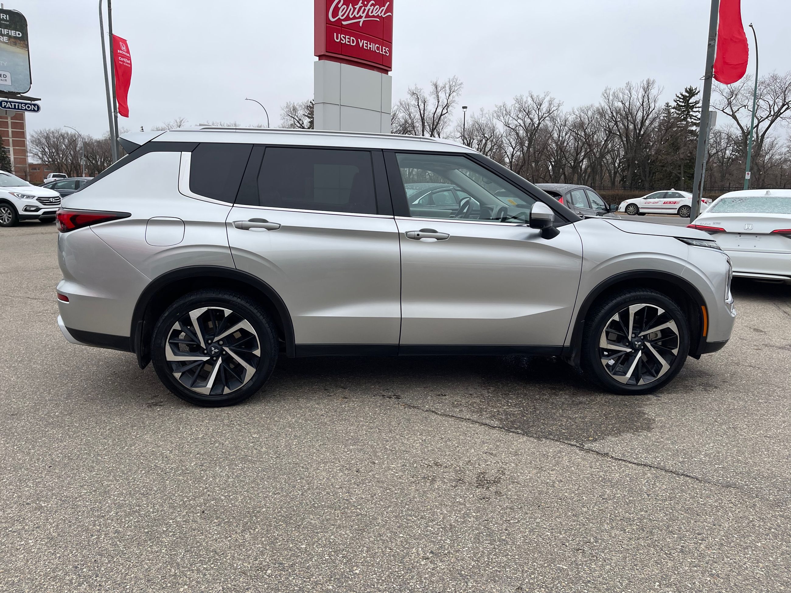 2024 Mitsubishi Outlander