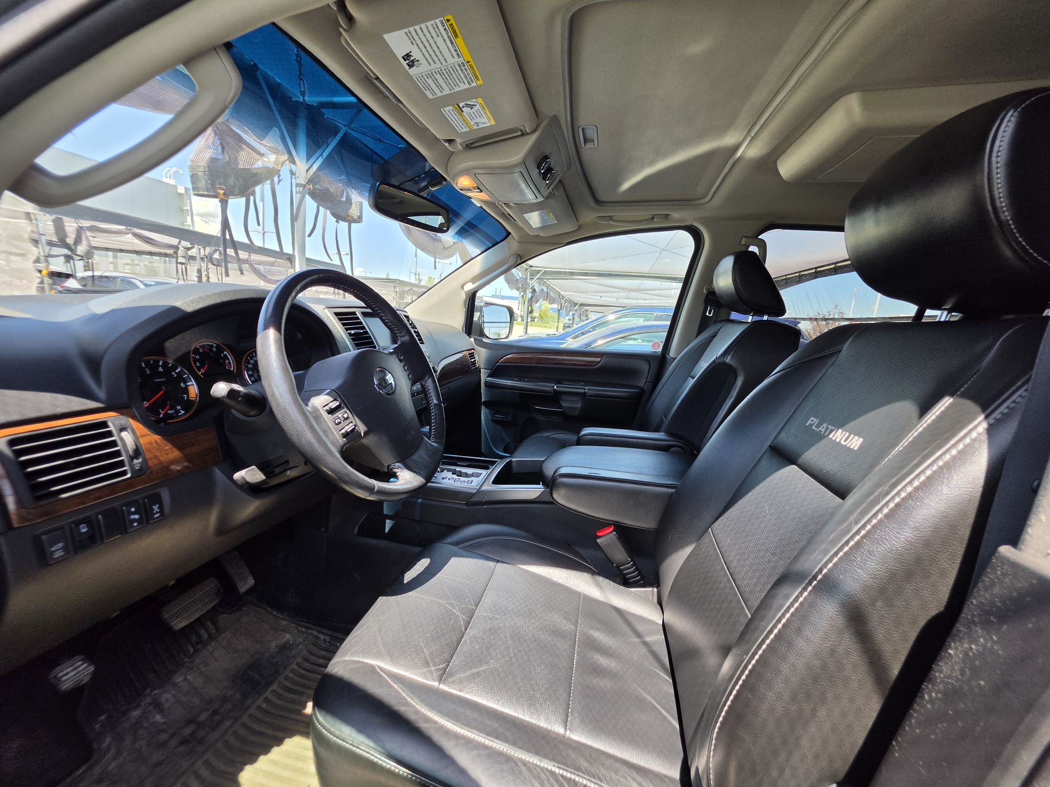 Nissan Armada  2012 à Calgary, Alberta
