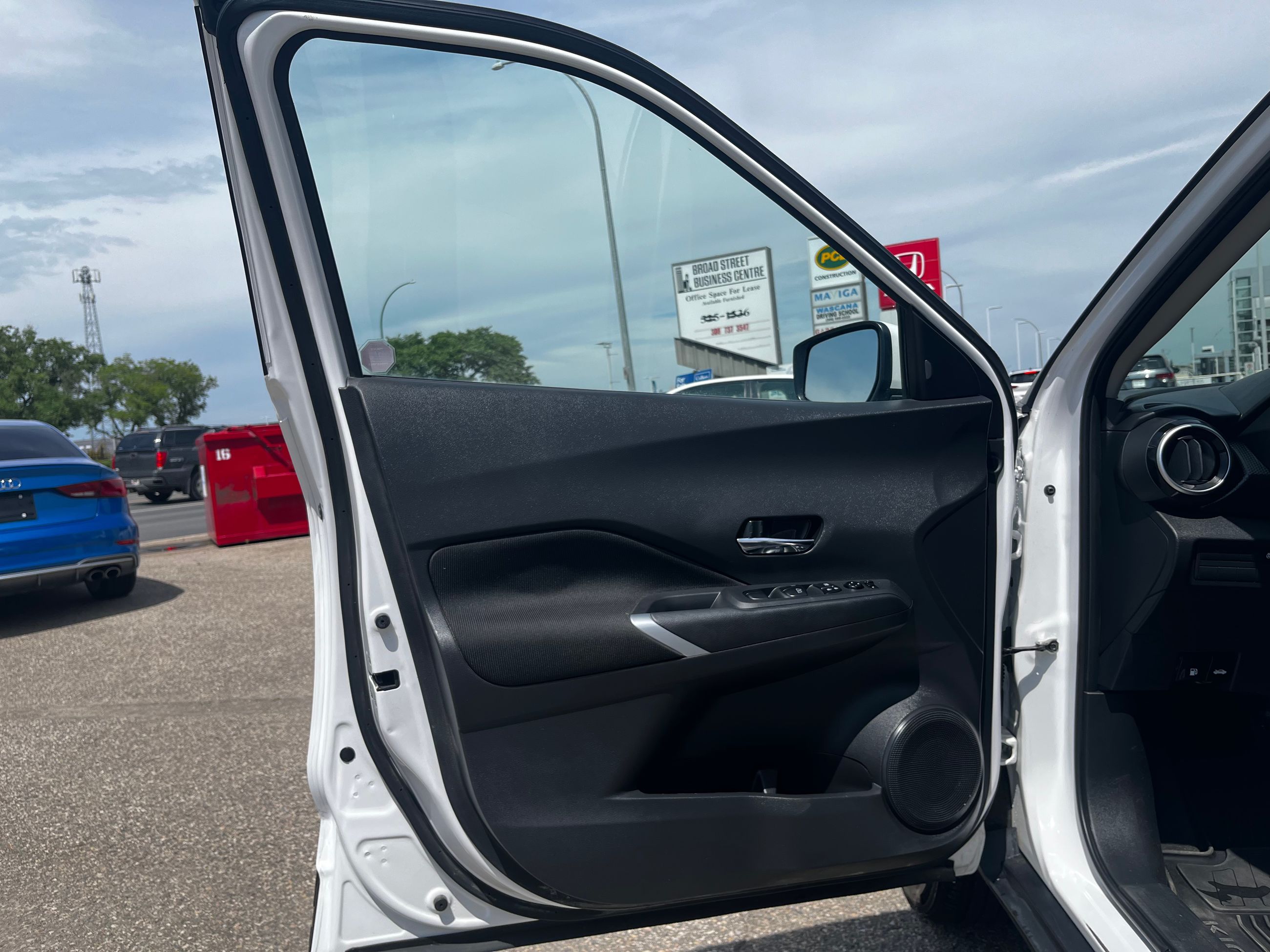 2022 Nissan Kicks in Regina, Saskatchewan
