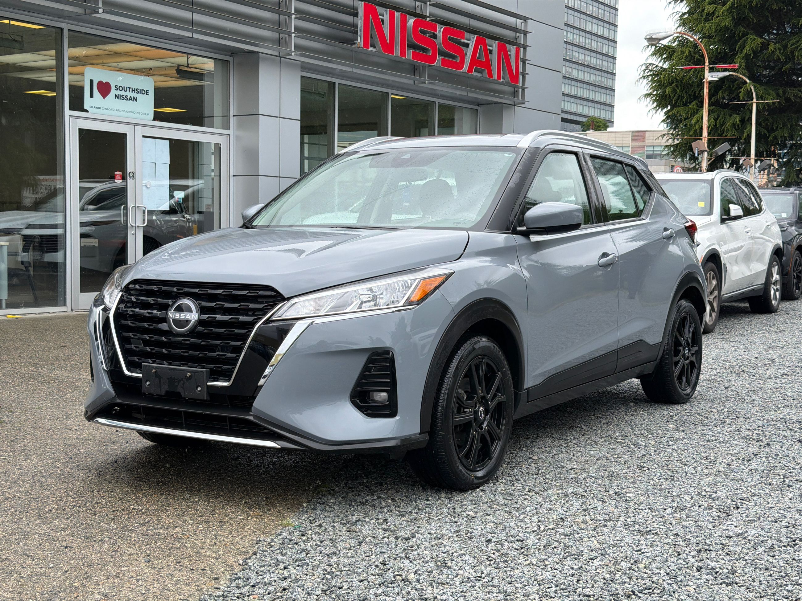 2022 Nissan Kicks SV