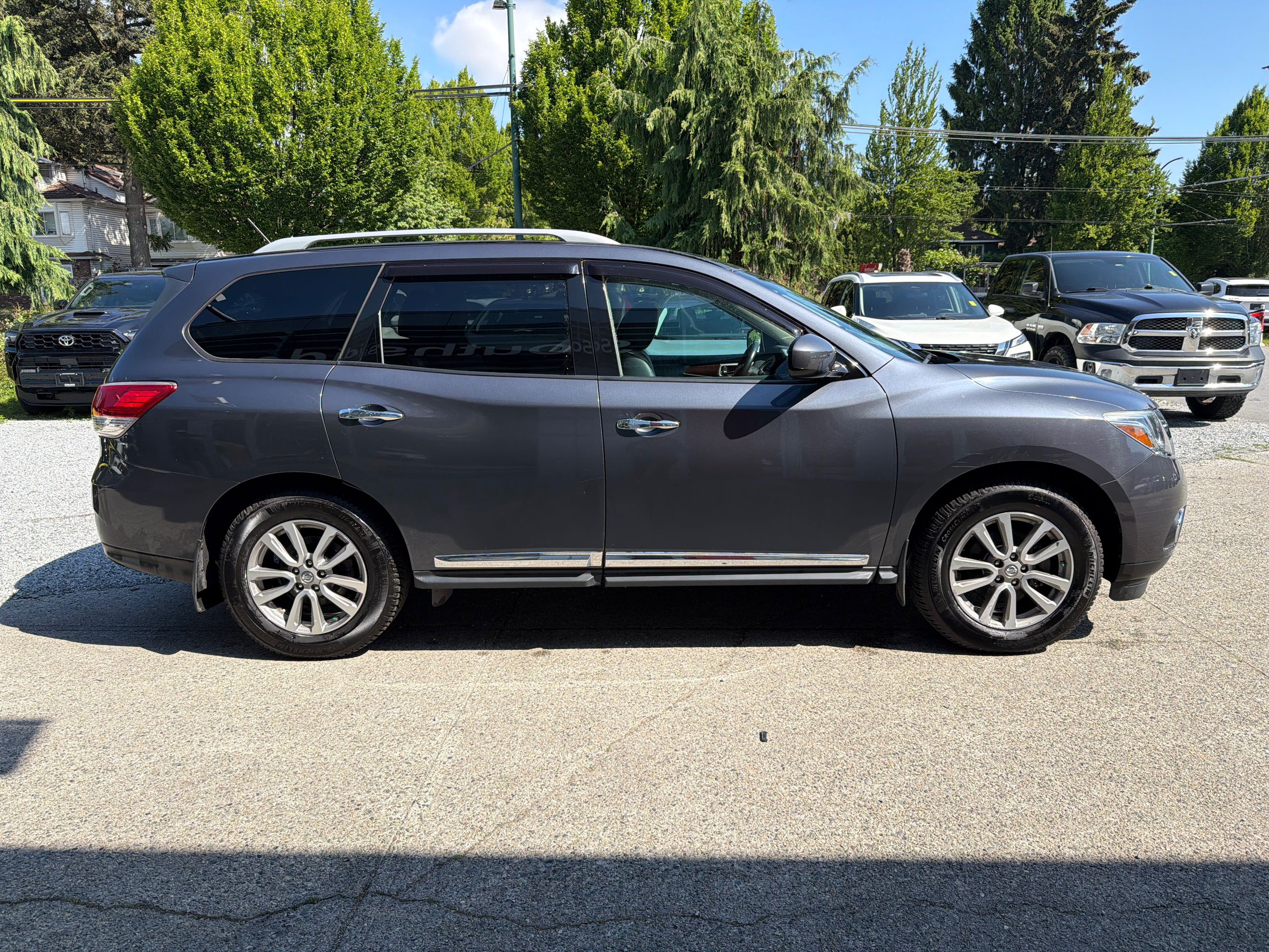 2014  Pathfinder