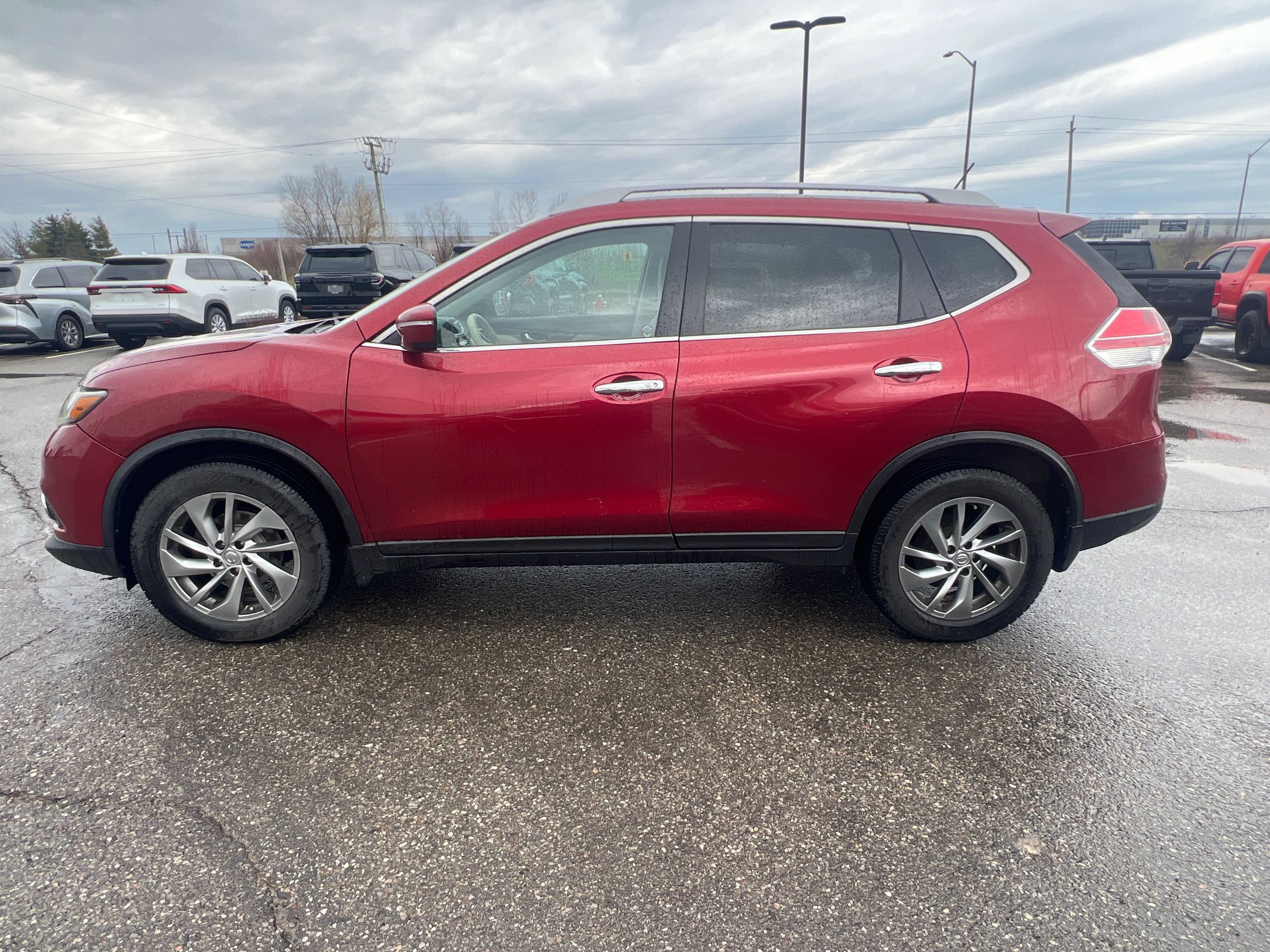 2014 Nissan Rogue in Bolton, Ontario