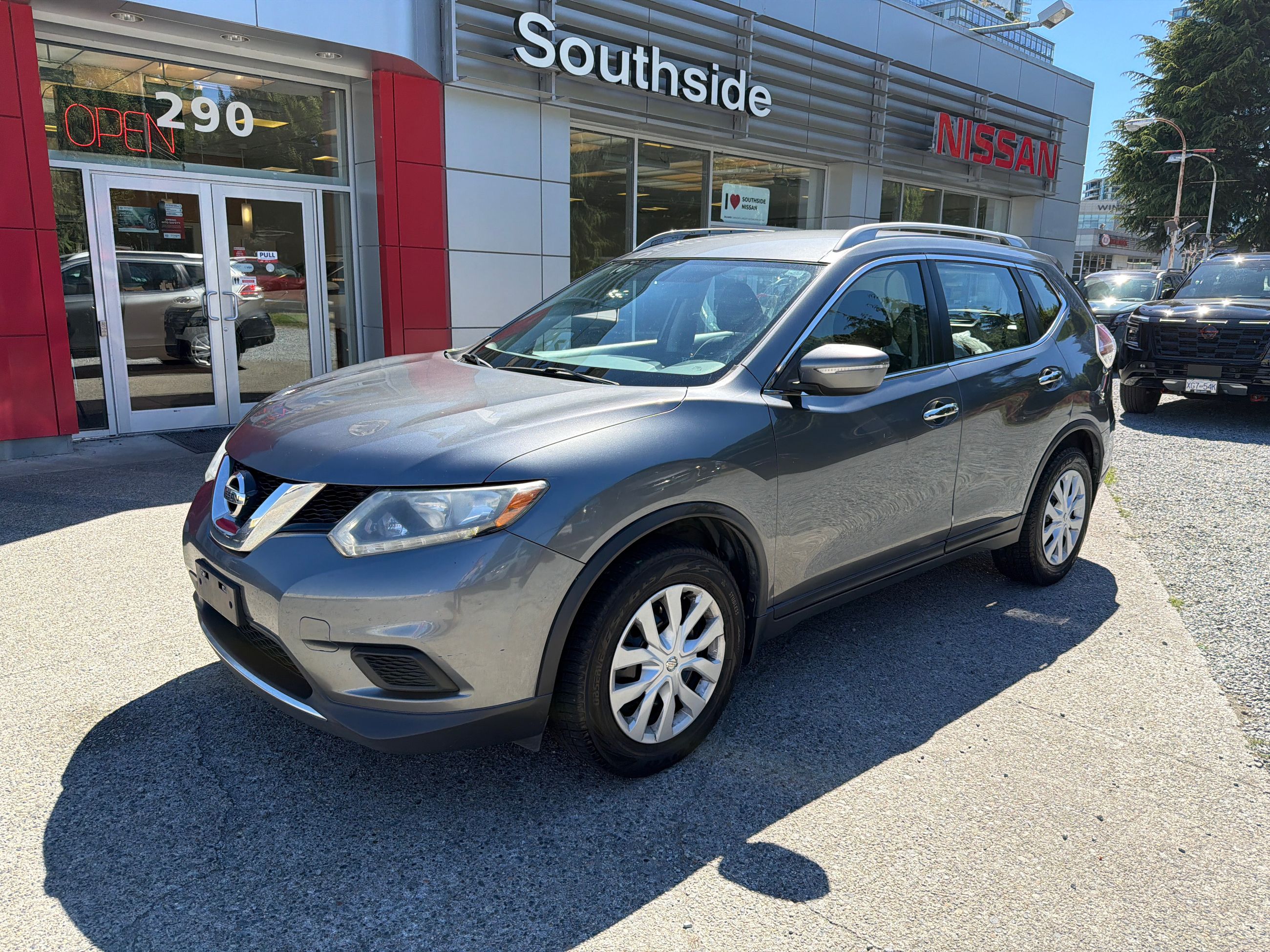 2014  Rogue