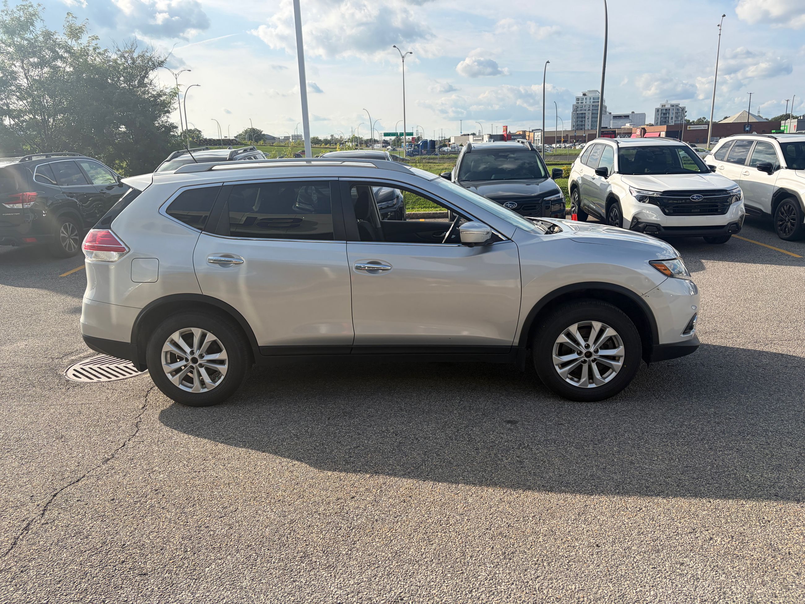 Nissan Rogue  2015