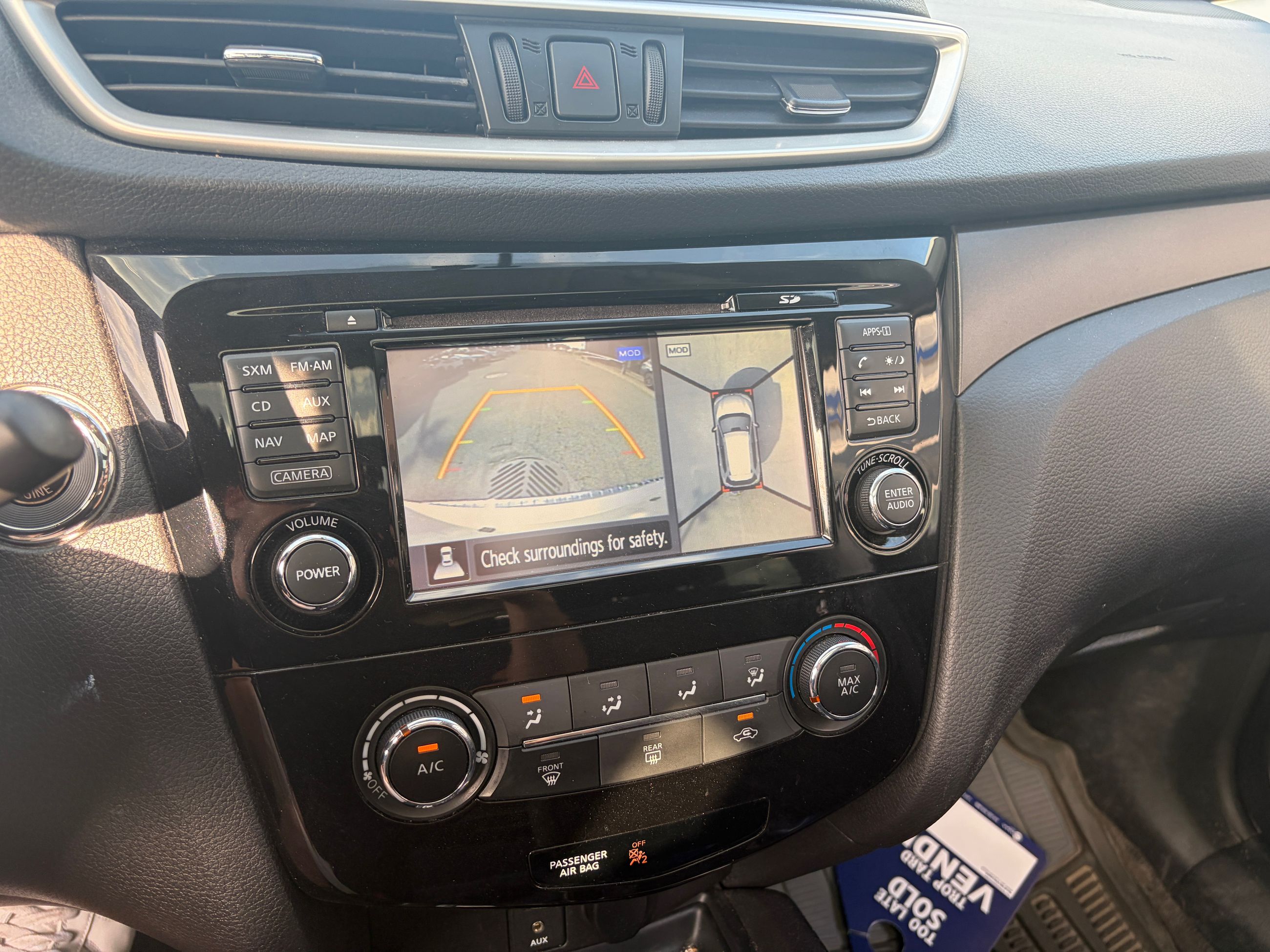 Nissan Rogue  2015