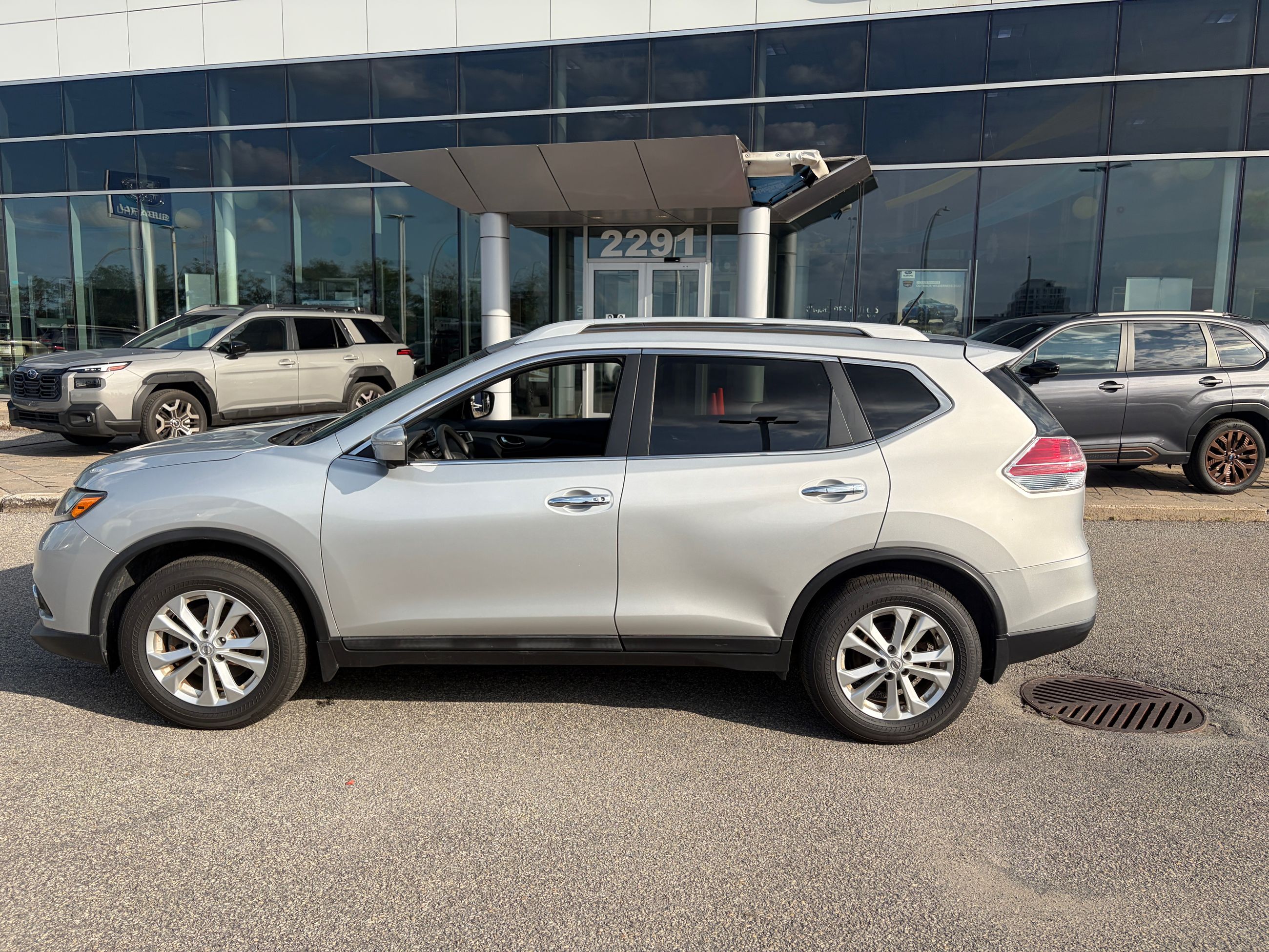 Nissan Rogue  2015
