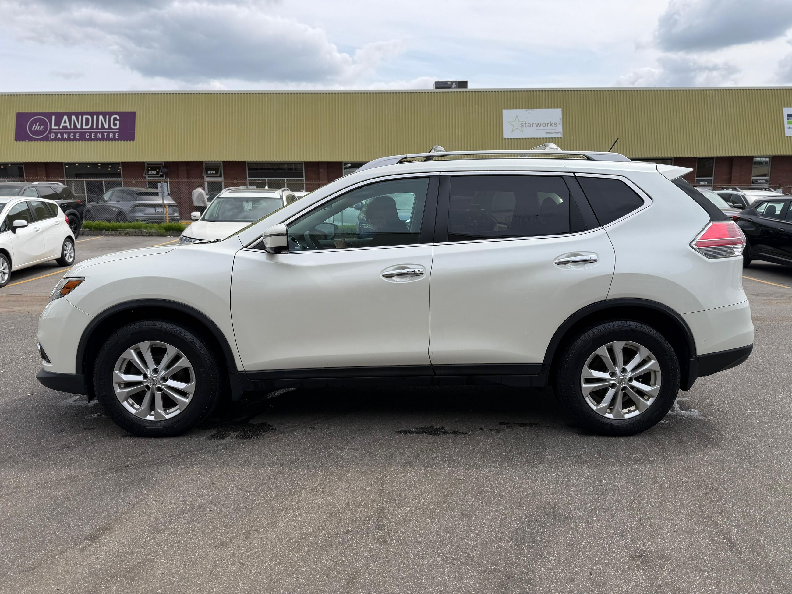 2016  Rogue