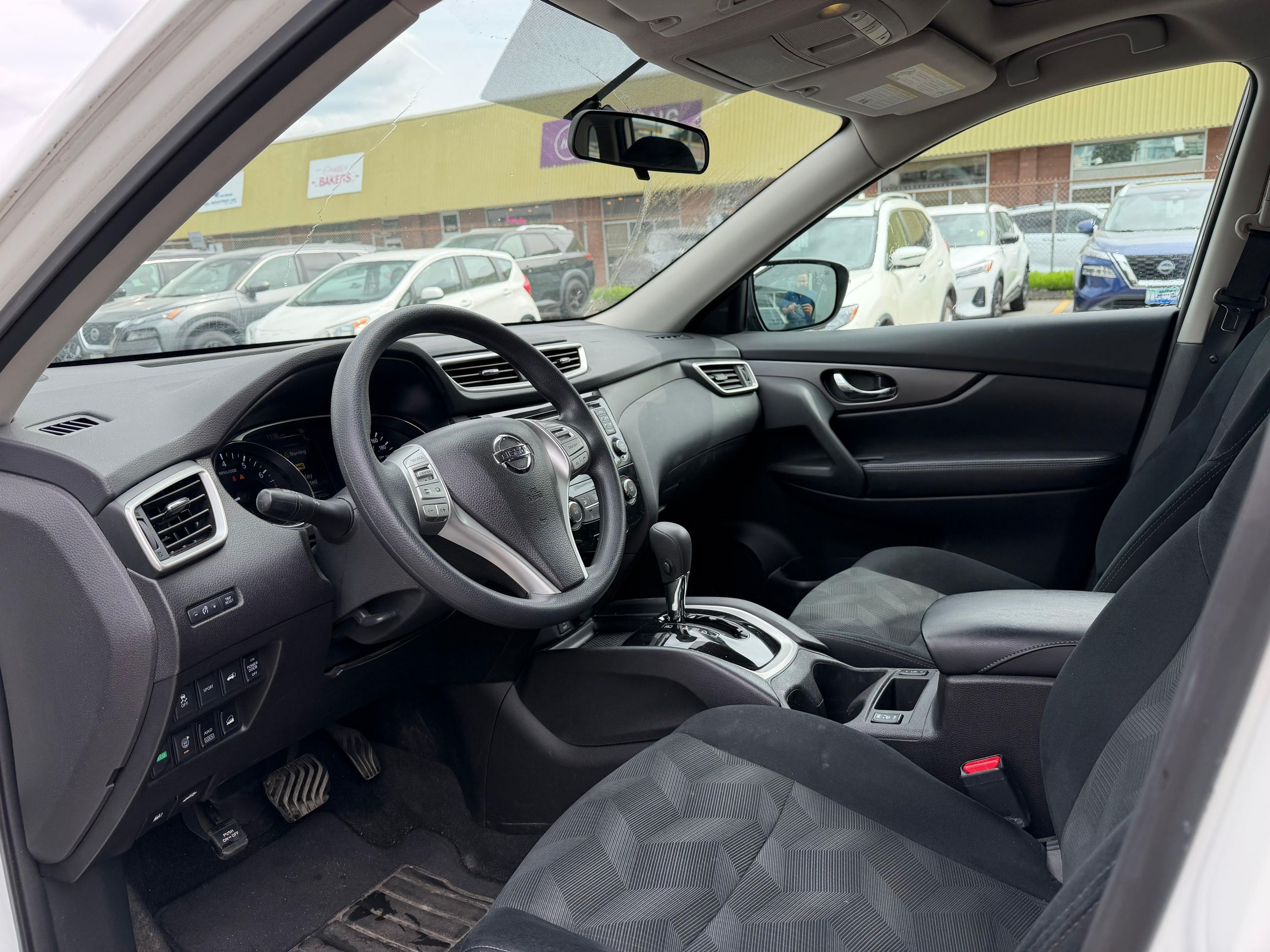 2016  Rogue