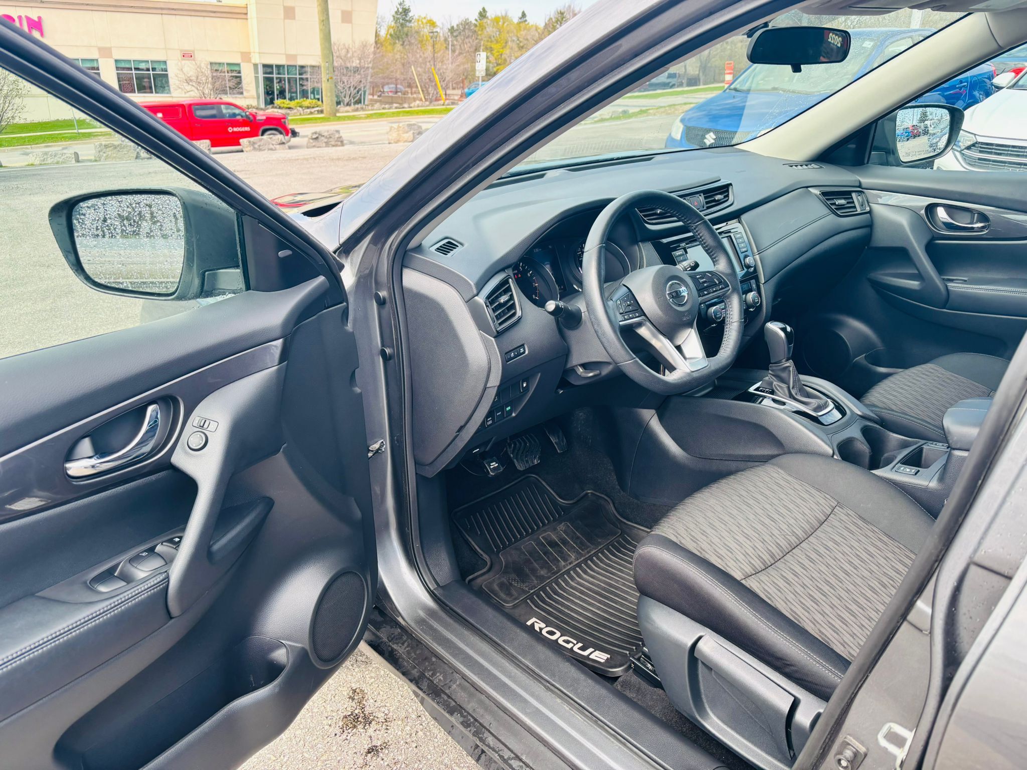 2020 Nissan Rogue in Barrie, Ontario