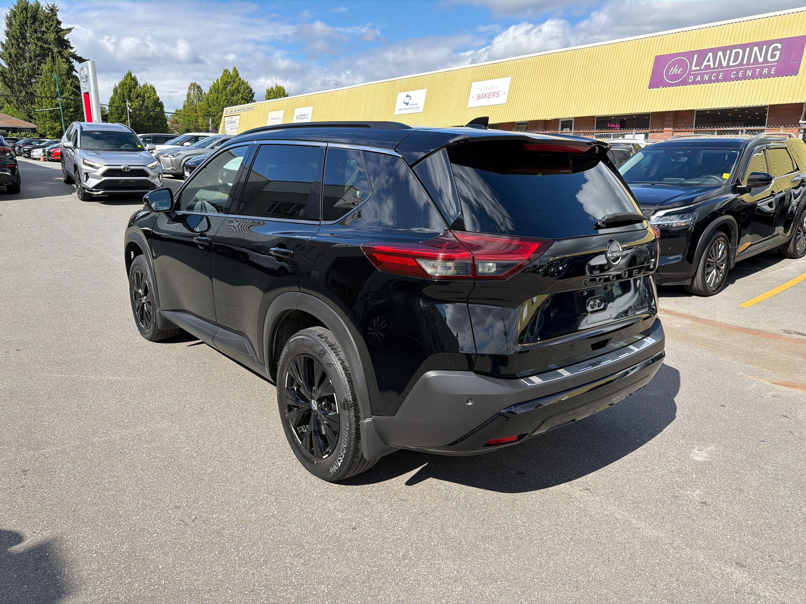 2023  Rogue