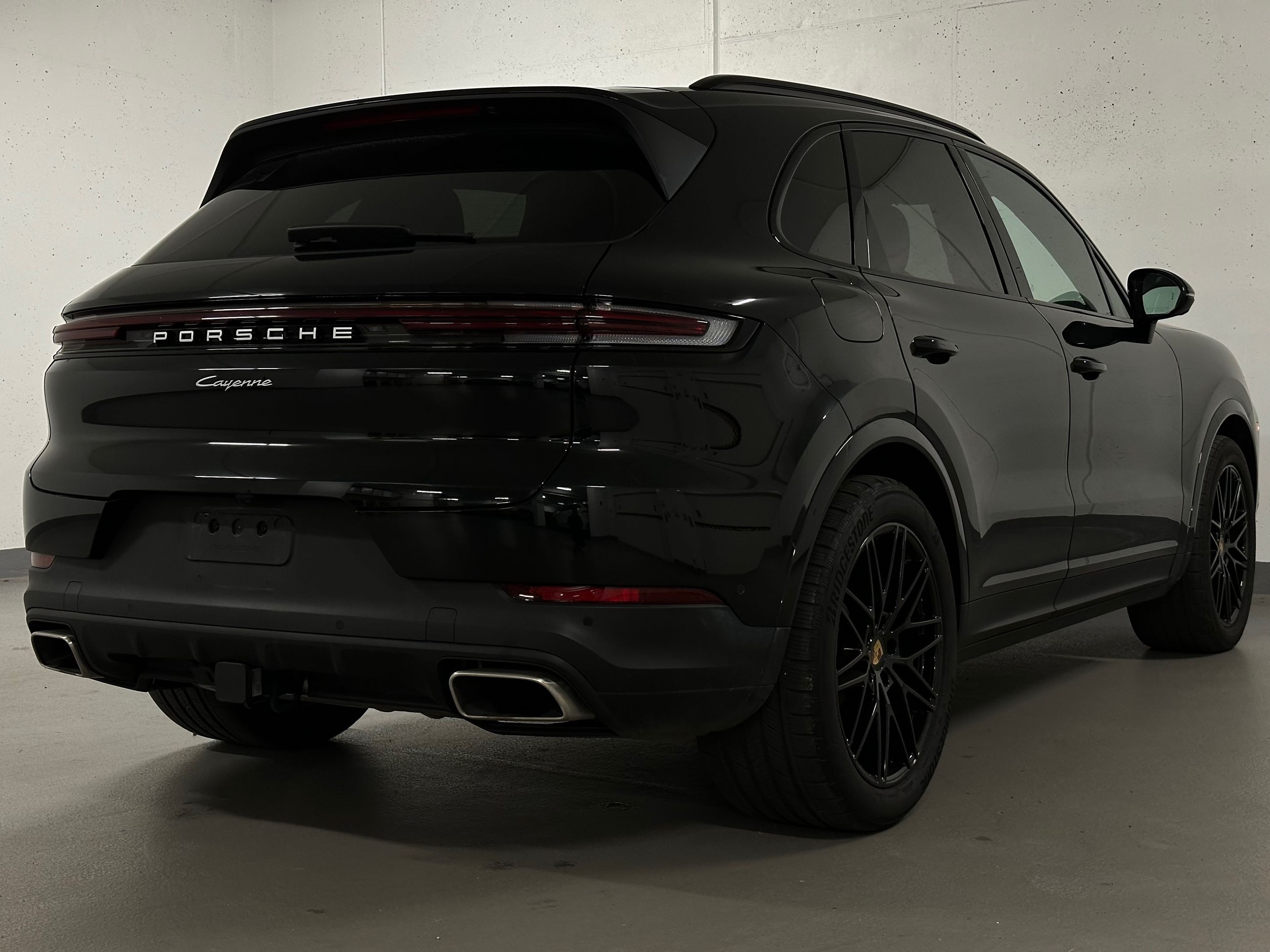 Porsche Cayenne  2024 à Vancouver, Colombie-Britannique