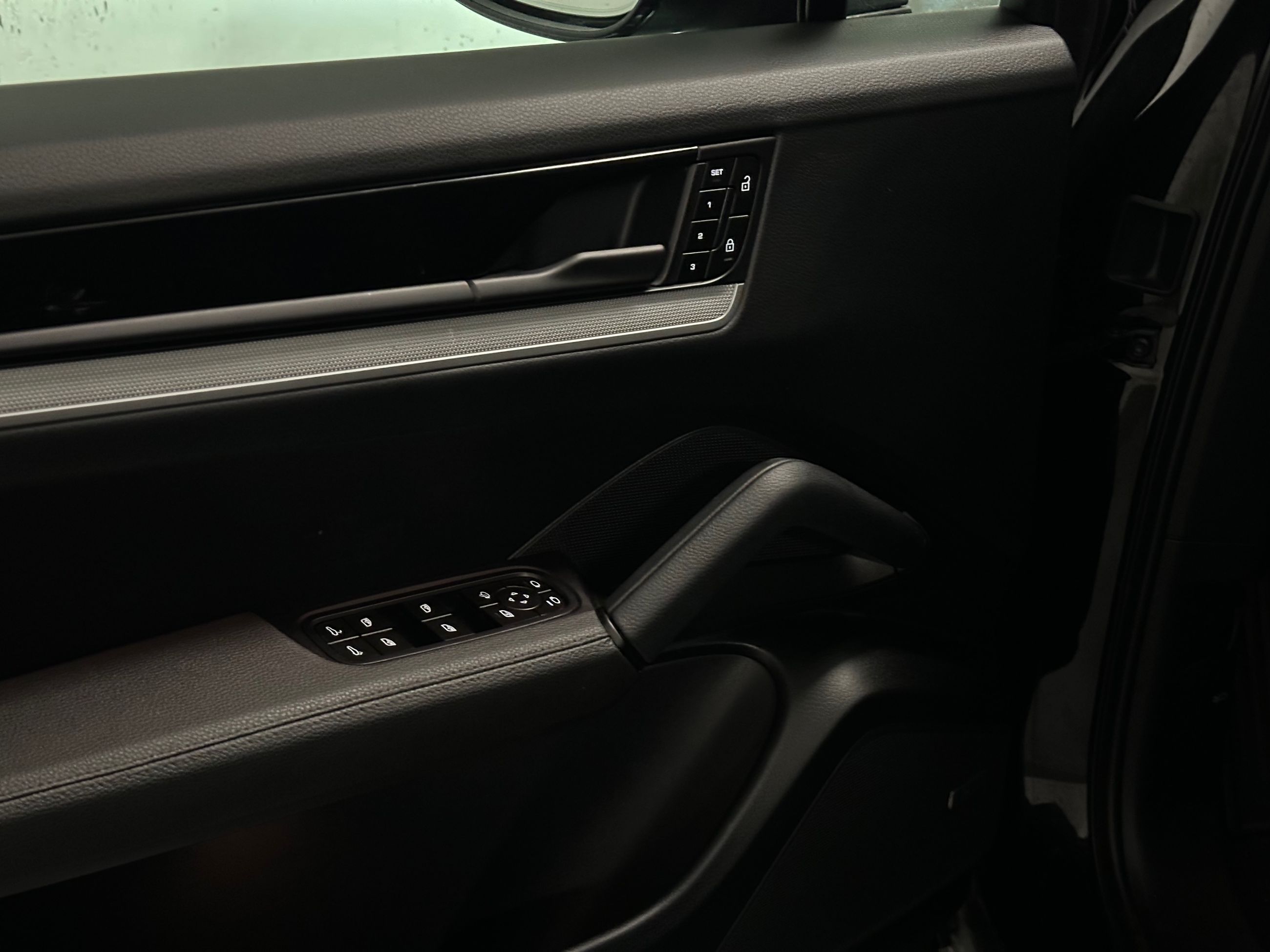 Porsche Cayenne  2024 à Vancouver, Colombie-Britannique