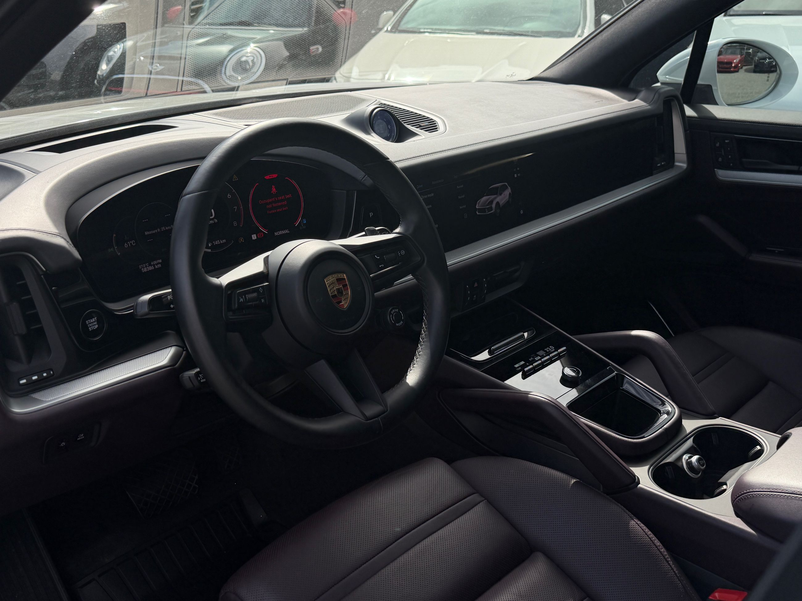 2024  Cayenne