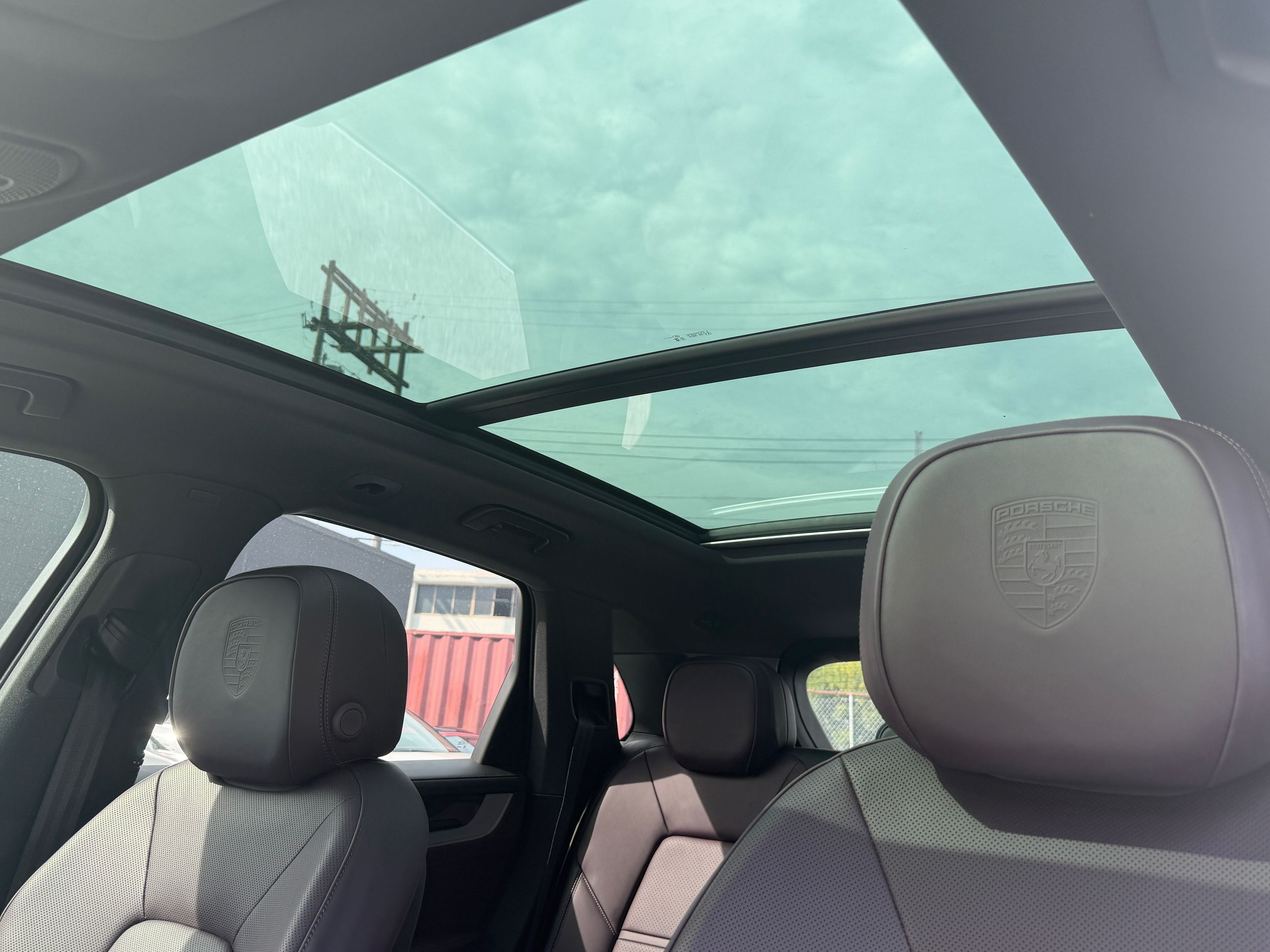 2024  Cayenne