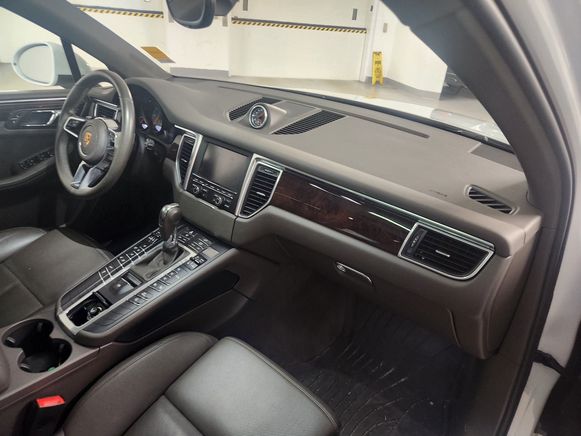 2016 Porsche Macan in Vancouver, British Columbia