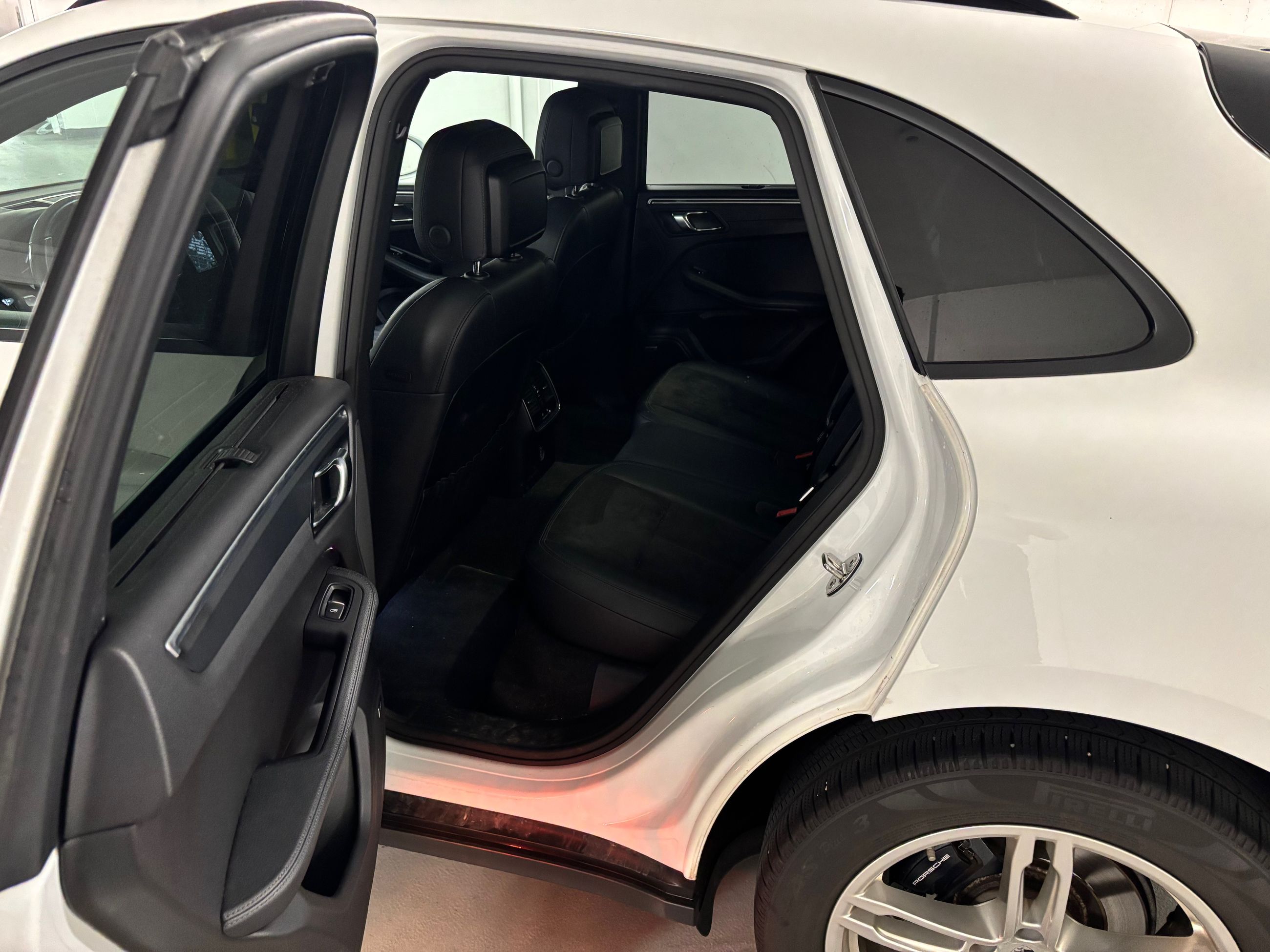 2017 Porsche Macan in Vancouver, British Columbia