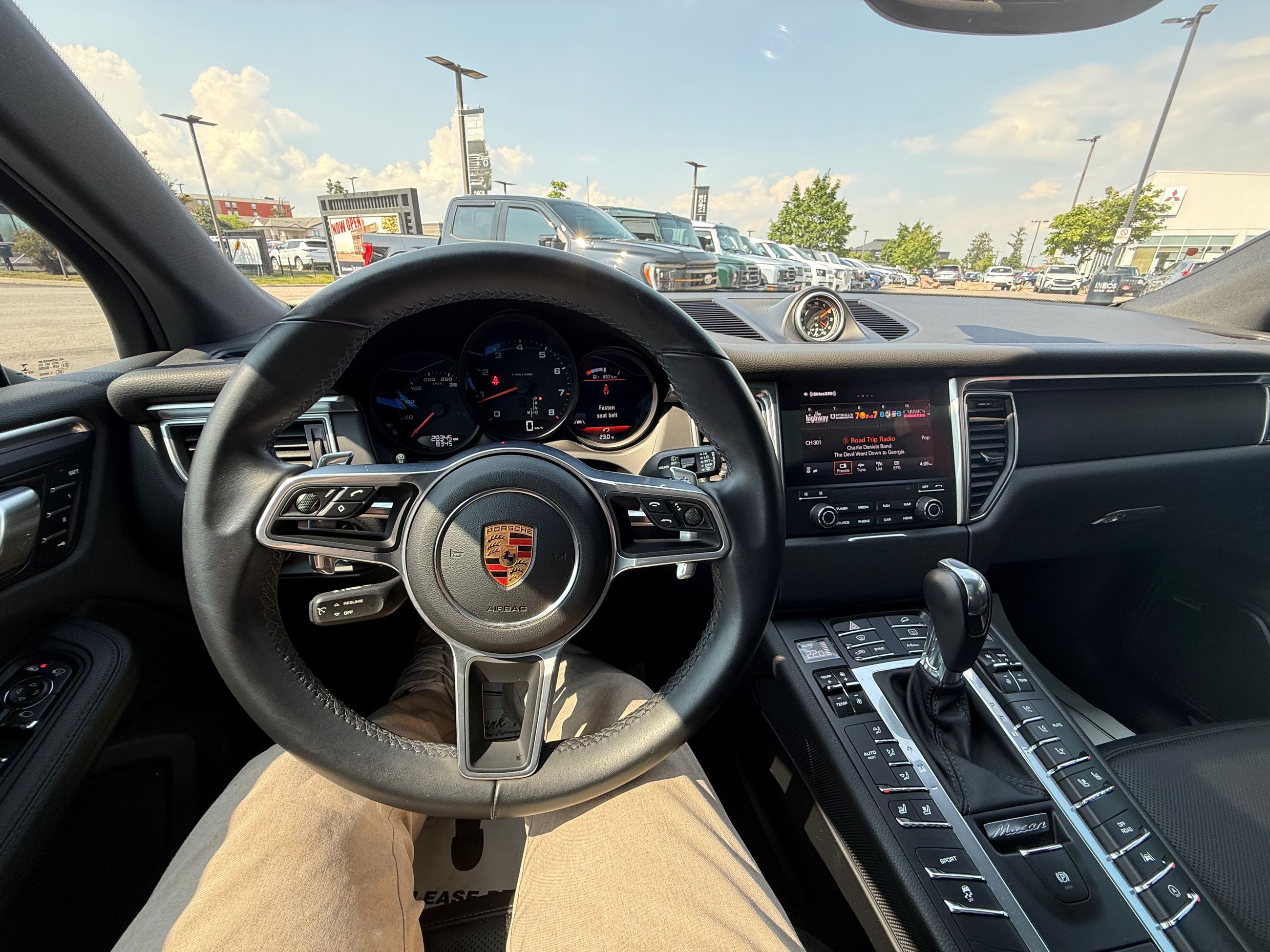 2018 Porsche Macan in Mississauga, Ontario