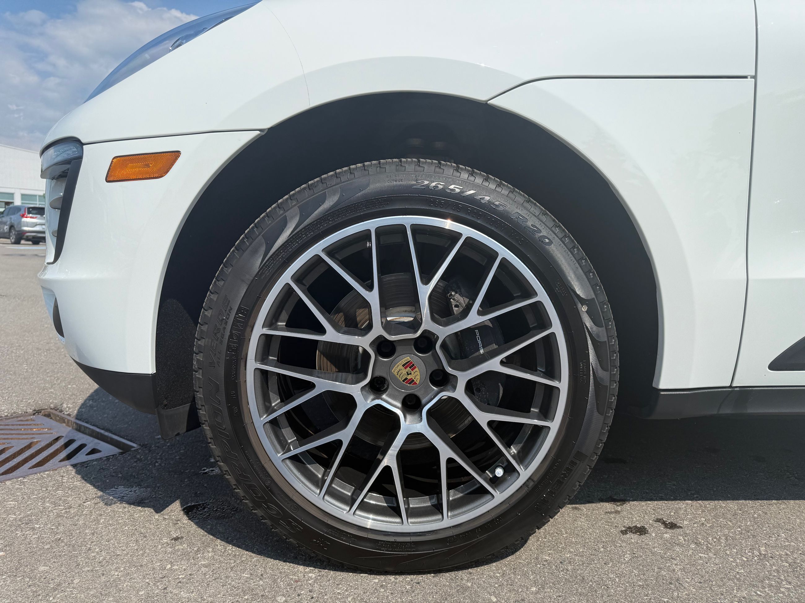 2018 Porsche Macan in Mississauga, Ontario