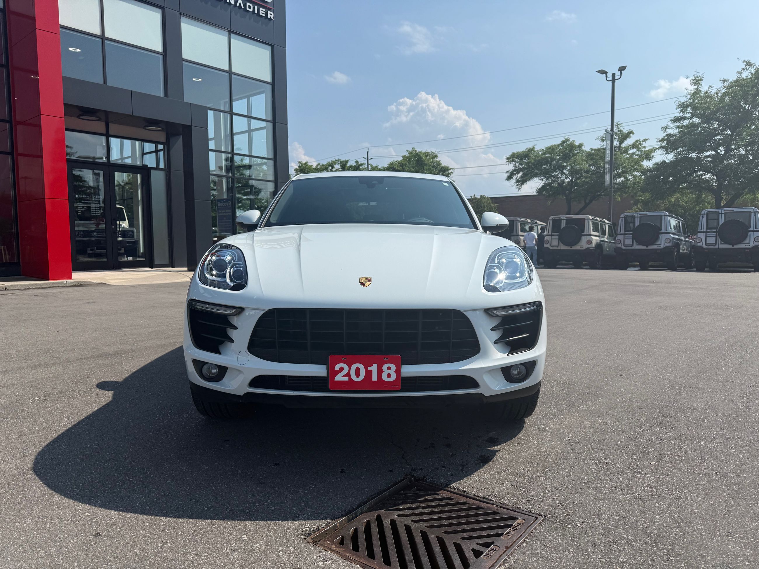 2018 Porsche Macan in Mississauga, Ontario