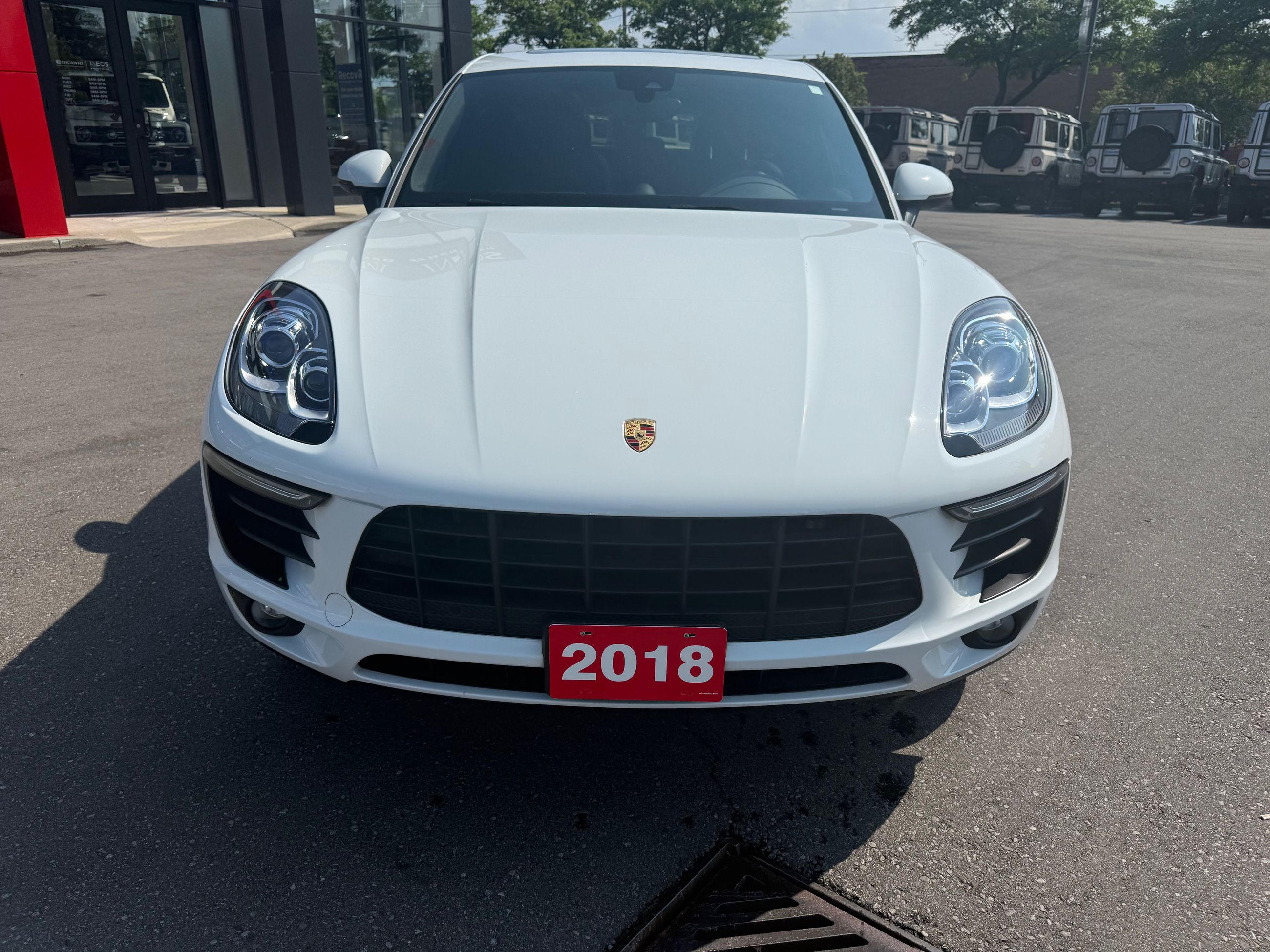 2018 Porsche Macan in Mississauga, Ontario
