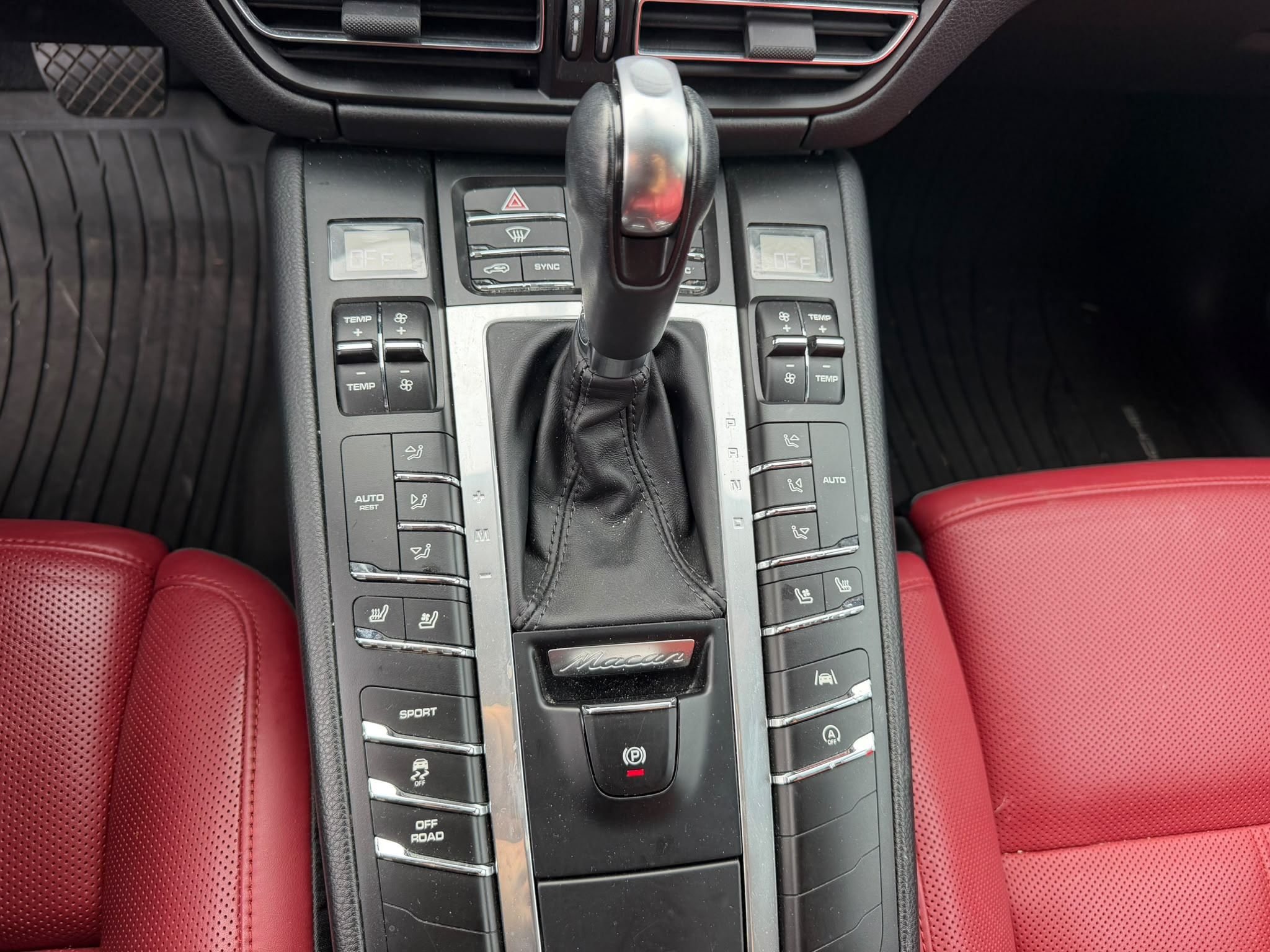 2019  Macan