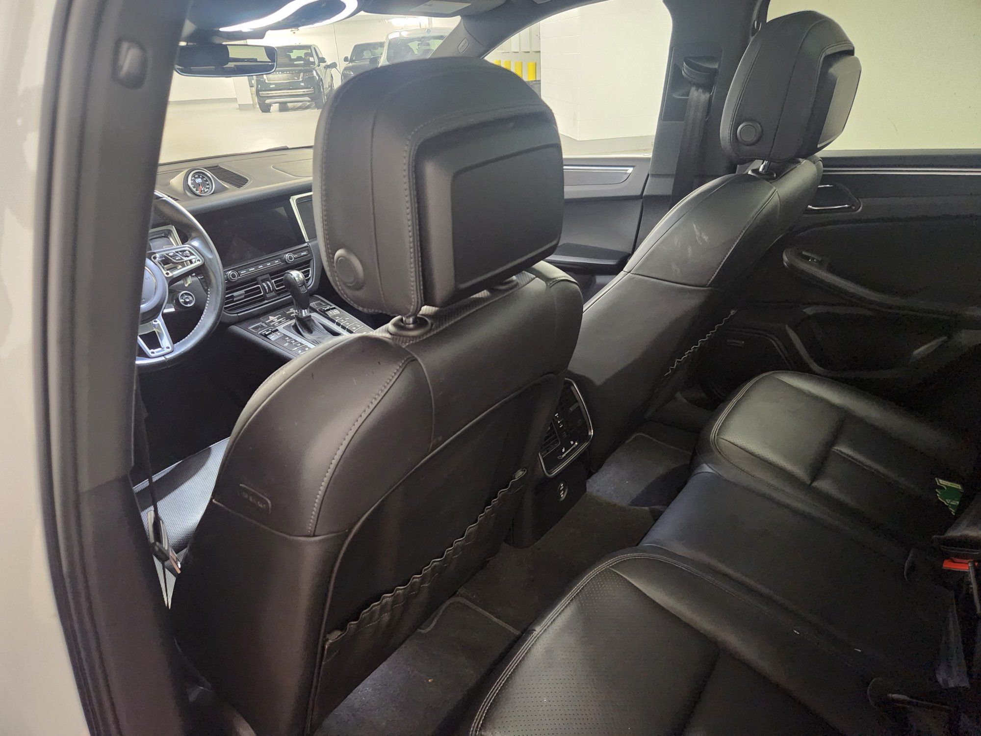 2021 Porsche Macan in Vancouver, British Columbia