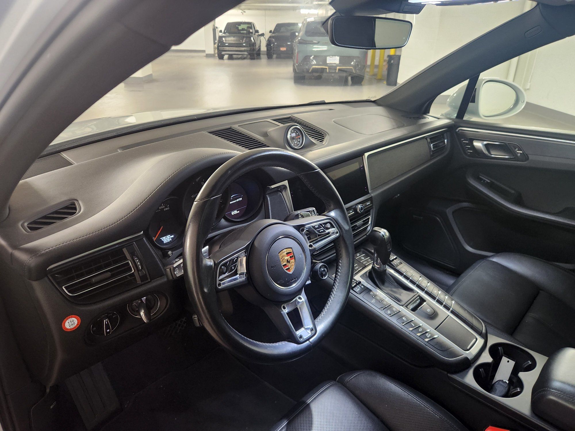 2021 Porsche Macan in Vancouver, British Columbia