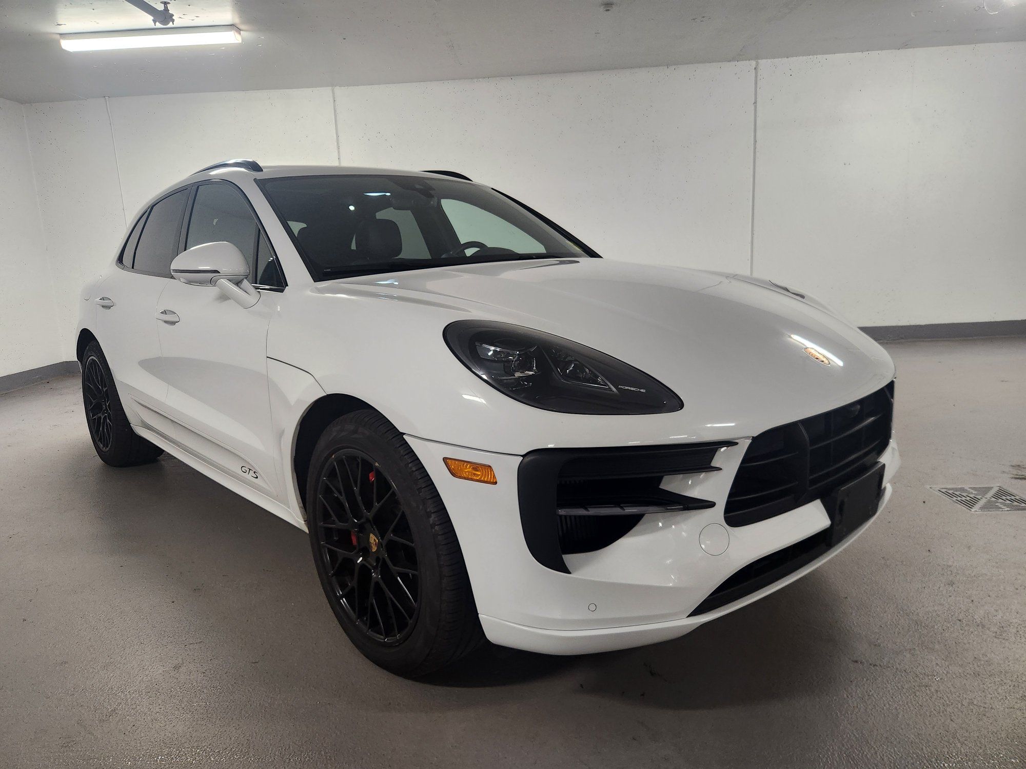 2021 Porsche Macan in Vancouver, British Columbia