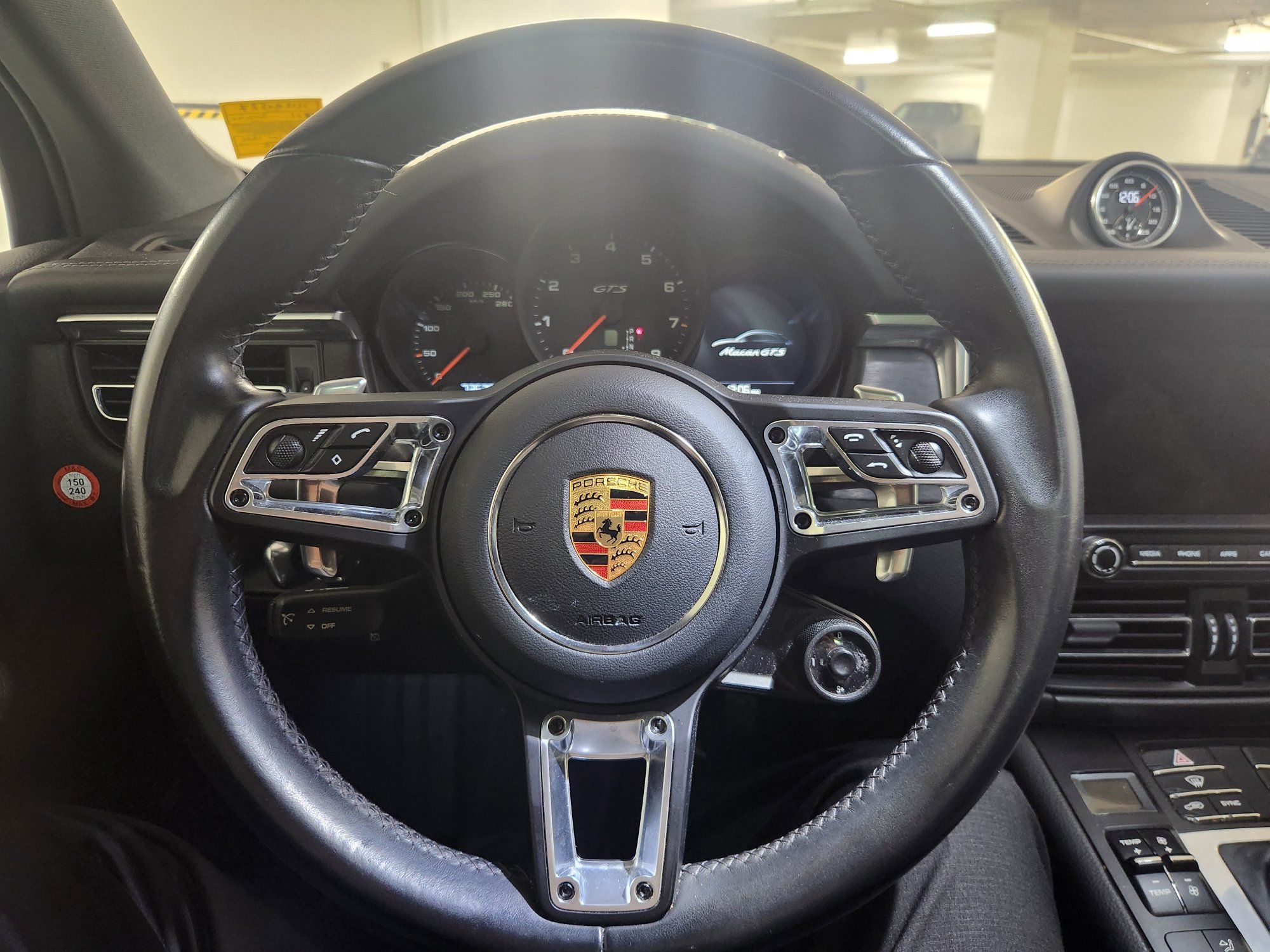 2021 Porsche Macan in Vancouver, British Columbia