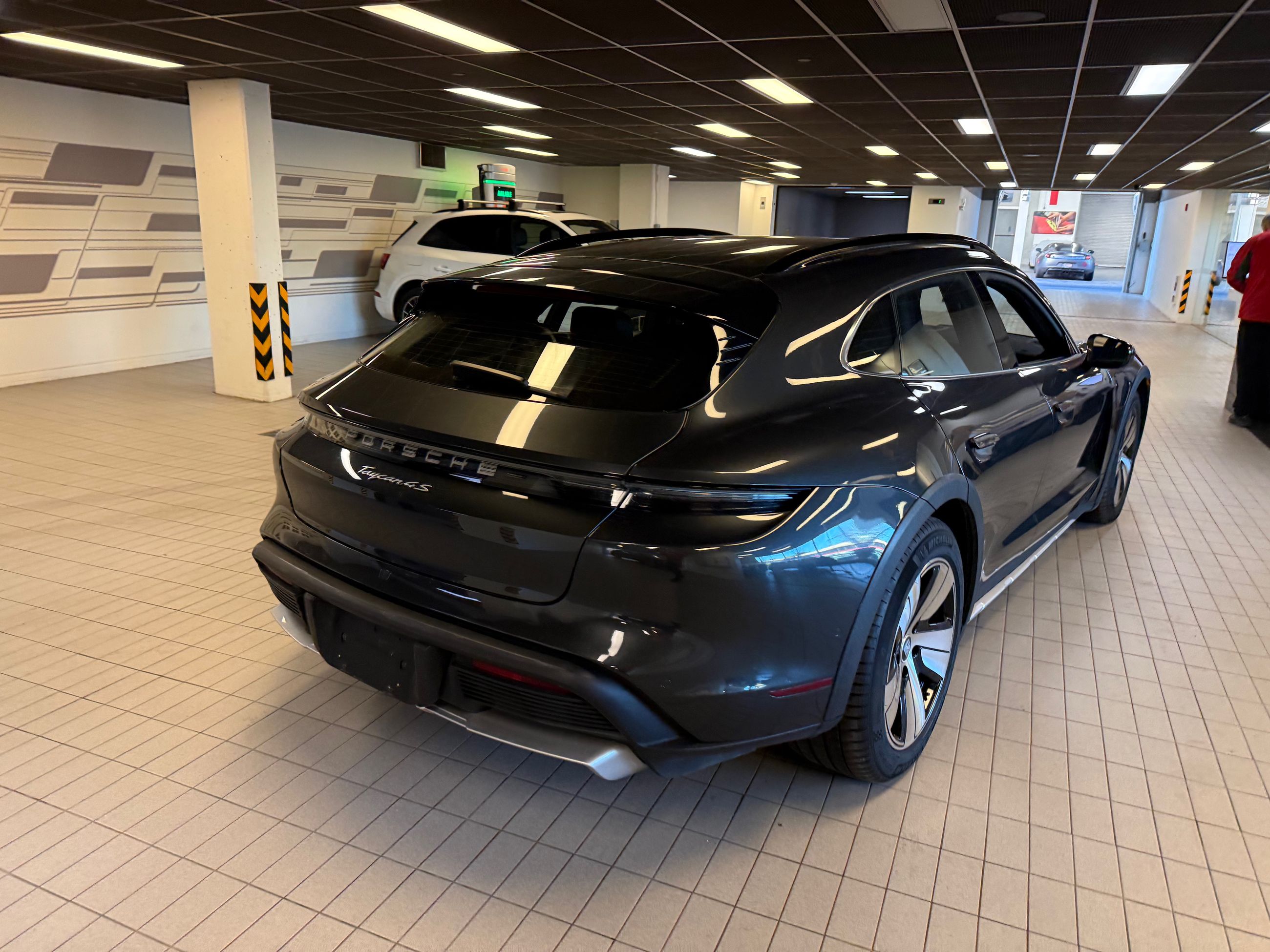 Porsche Taycan  2022 à Vancouver, Colombie-Britannique