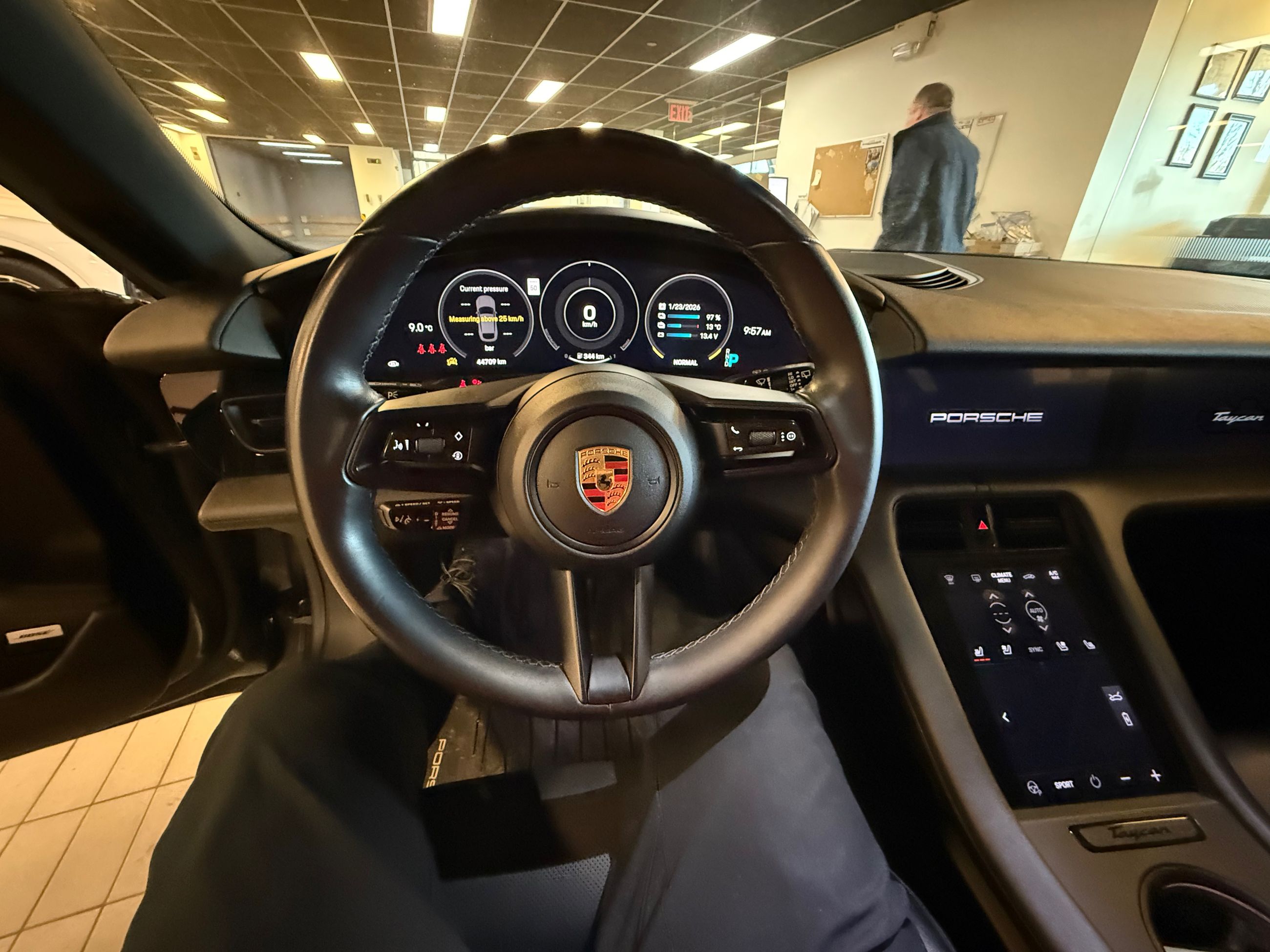 Porsche Taycan  2022 à Vancouver, Colombie-Britannique