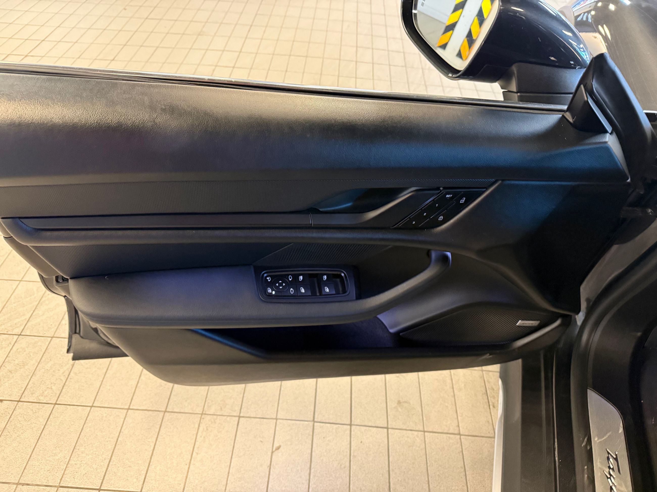 Porsche Taycan  2022 à Vancouver, Colombie-Britannique