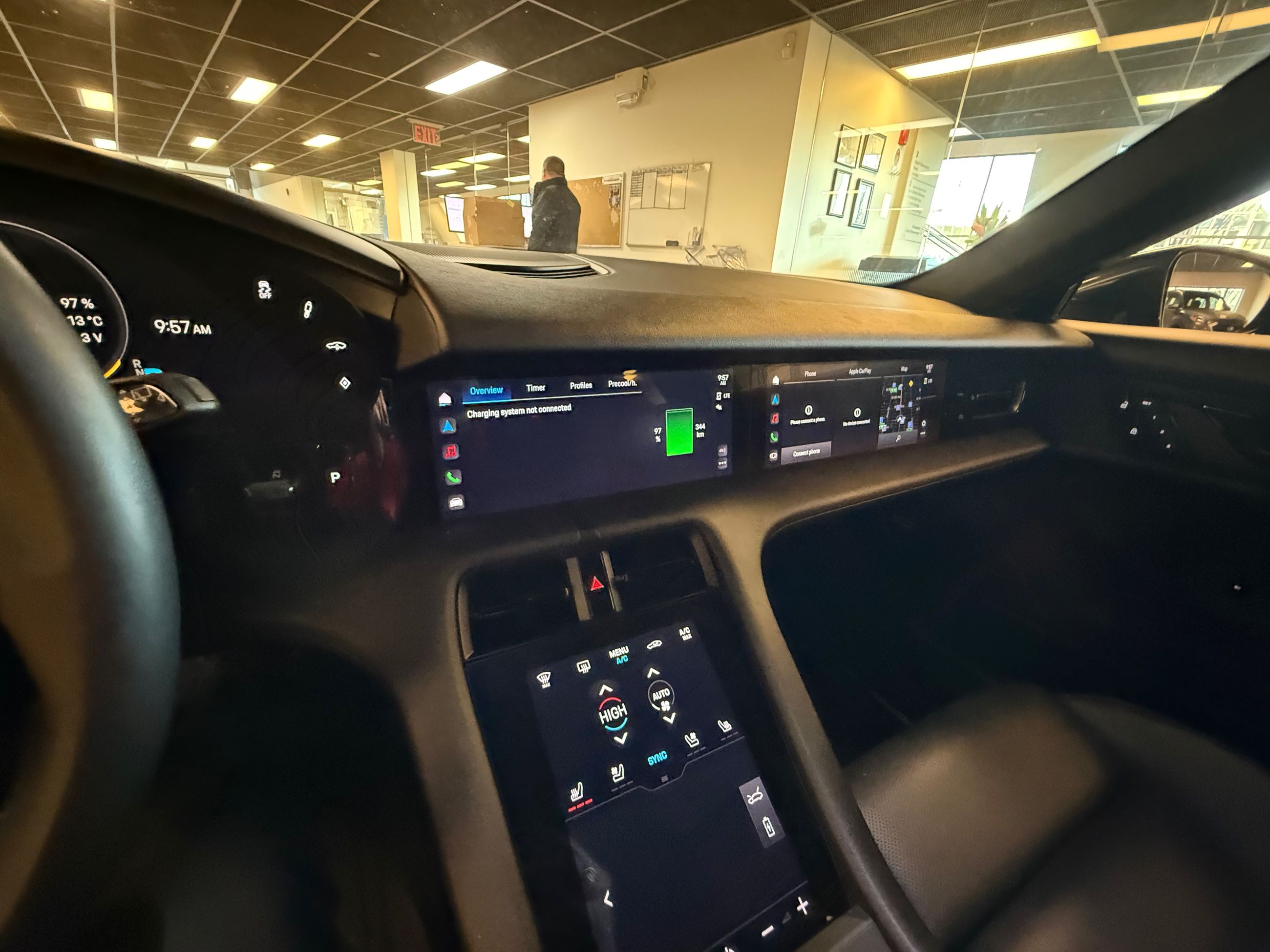 Porsche Taycan  2022 à Vancouver, Colombie-Britannique