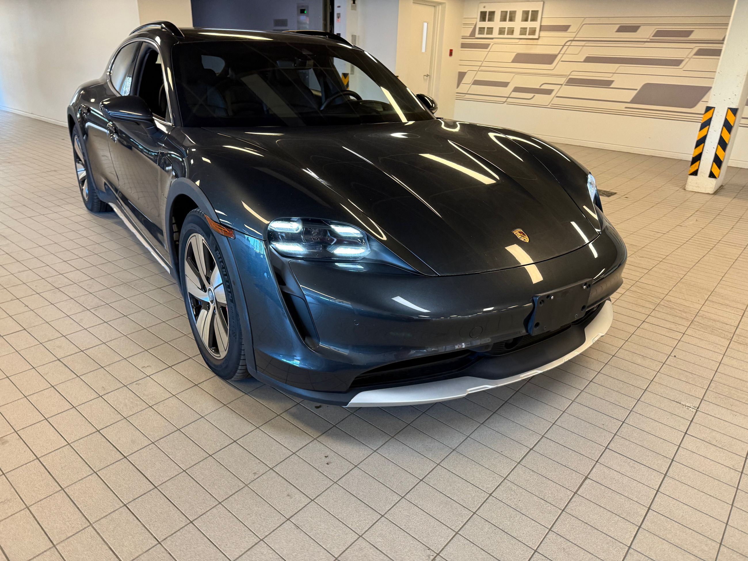 Porsche Taycan  2022 à Vancouver, Colombie-Britannique