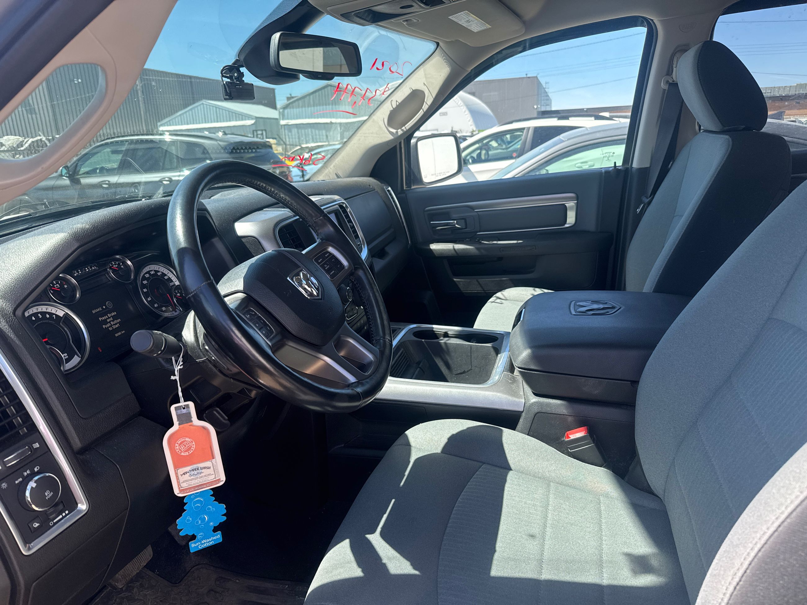 2021 Ram RAM 1500 Classic Crew Cab 4x4 (DS) in Regina, Saskatchewan