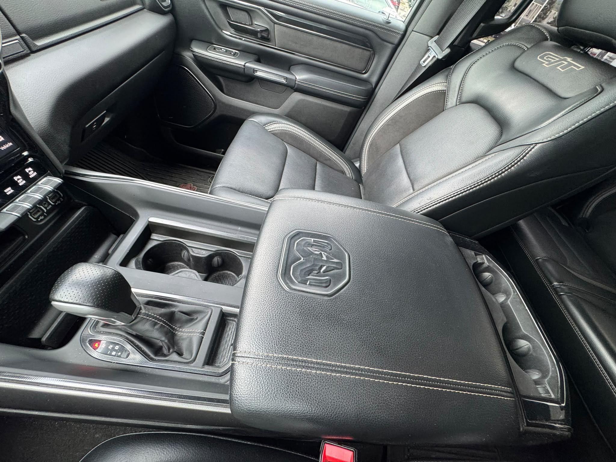 2022 Ram RAM 1500 Crew Cab 4x4 (DT)
