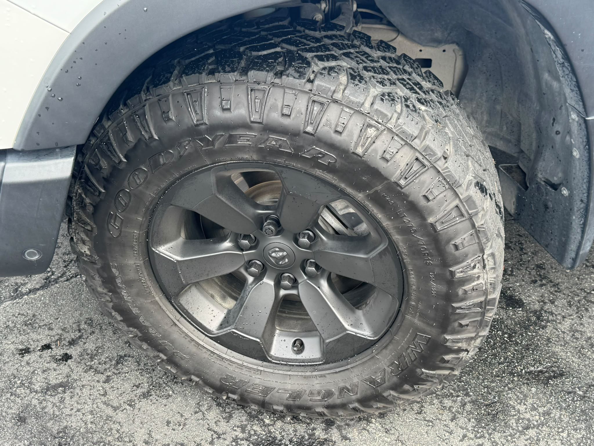 2022 Ram RAM 1500 Crew Cab 4x4 (DT)