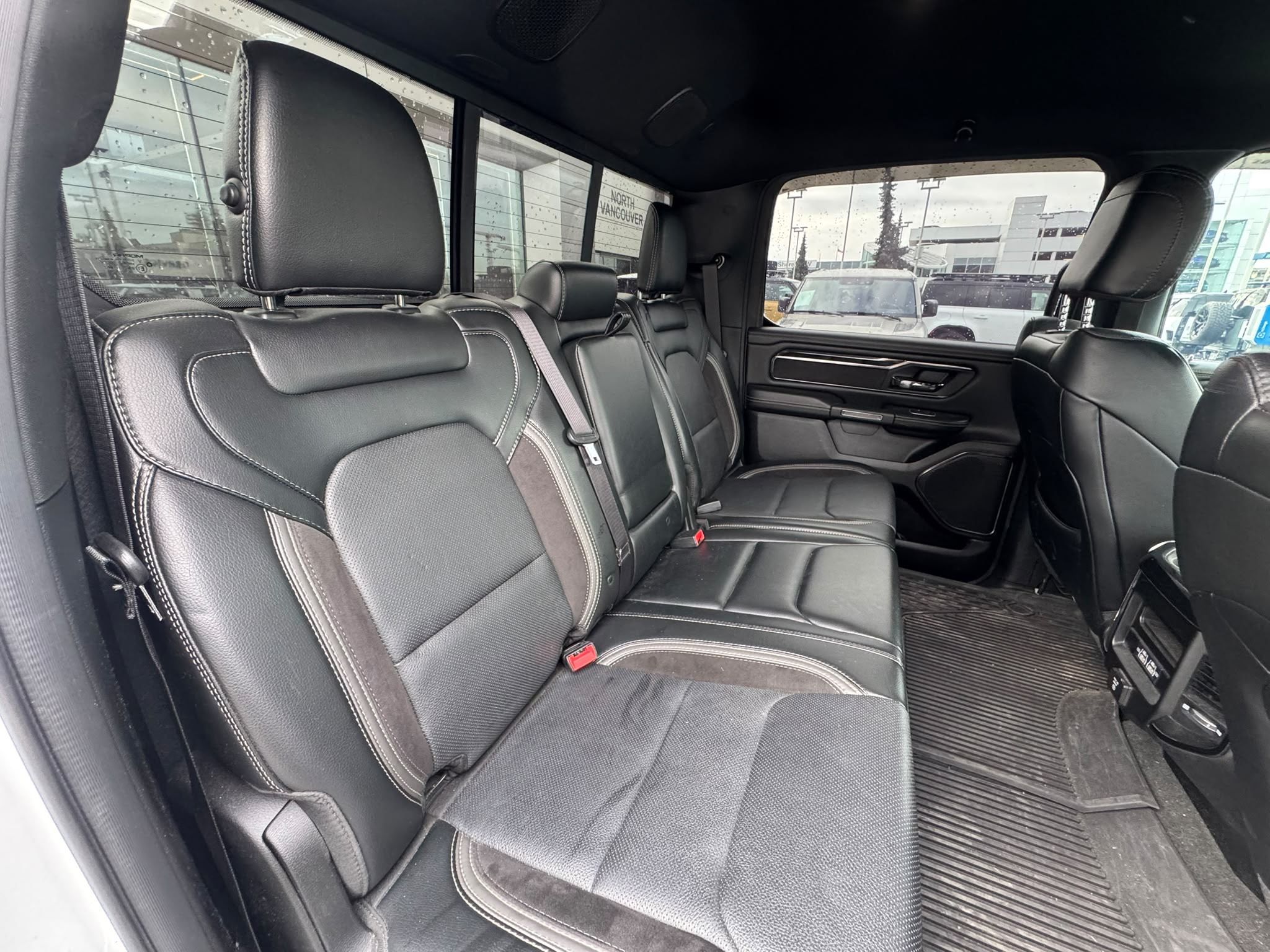 2022 Ram RAM 1500 Crew Cab 4x4 (DT)