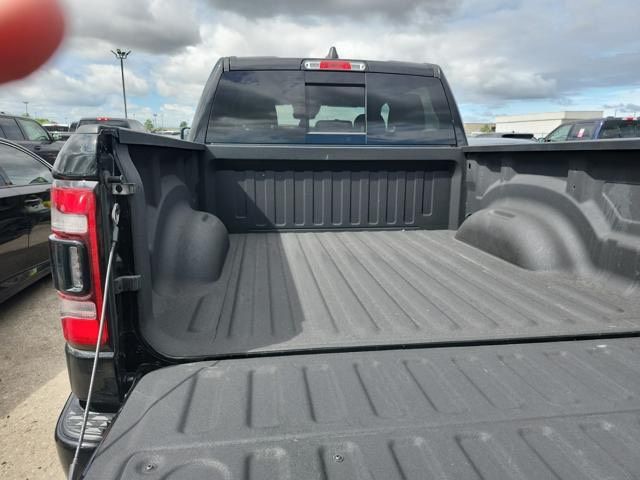 Ram RAM 1500 Crew Cab 4x4 (dt)  2023 à Regina, Saskatchewan